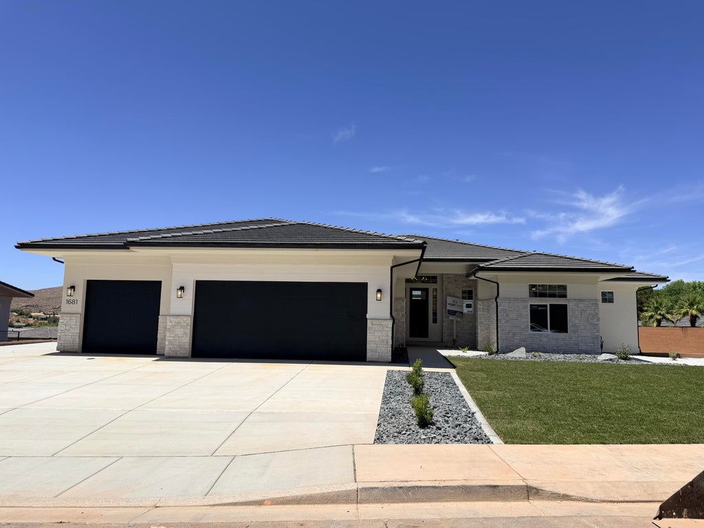 Photo of 1681 E Talus Way, Saint George, UT 84790 (MLS # 26-273884)
