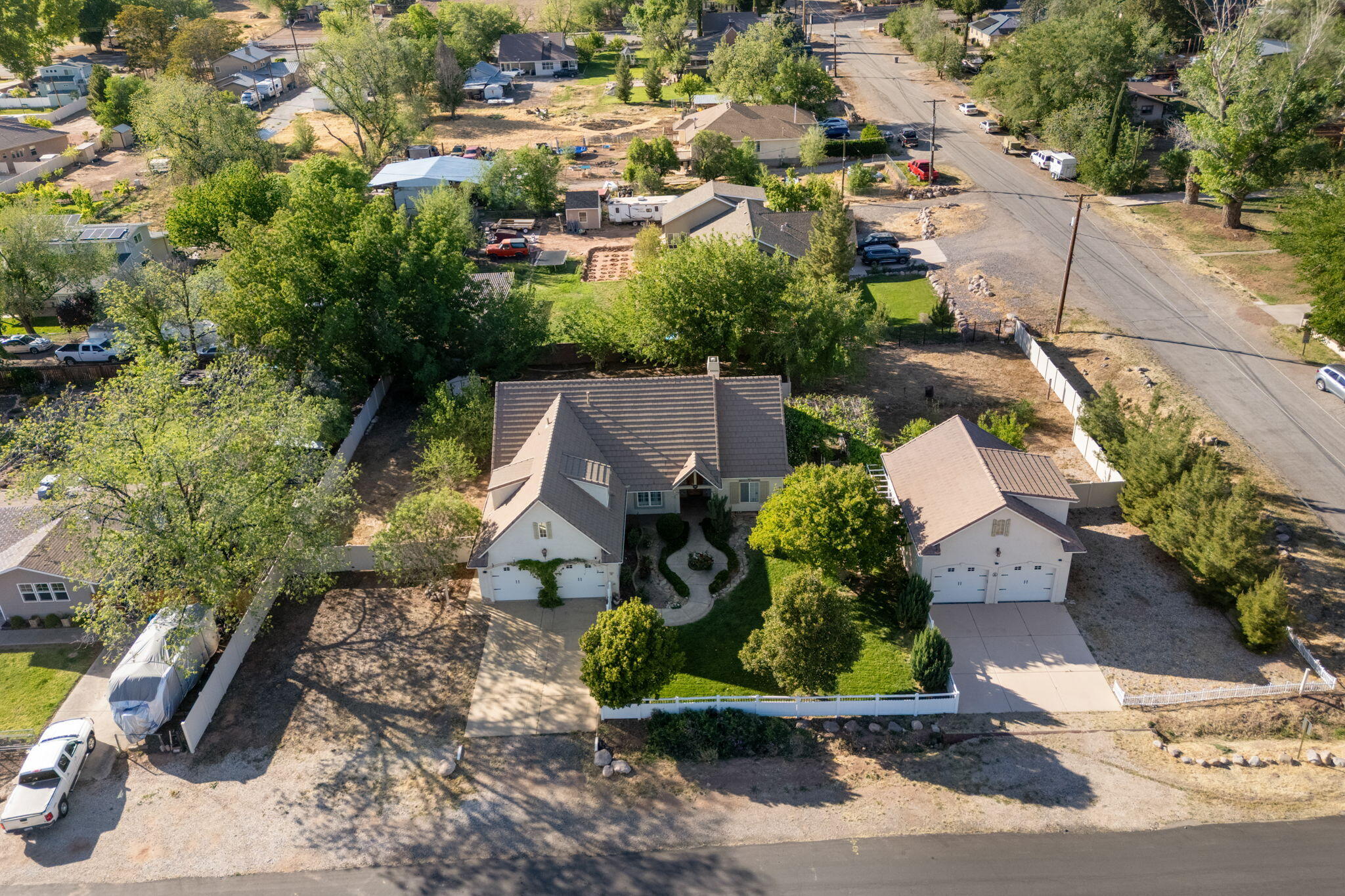 LEEDS TOWNSITE - Residential