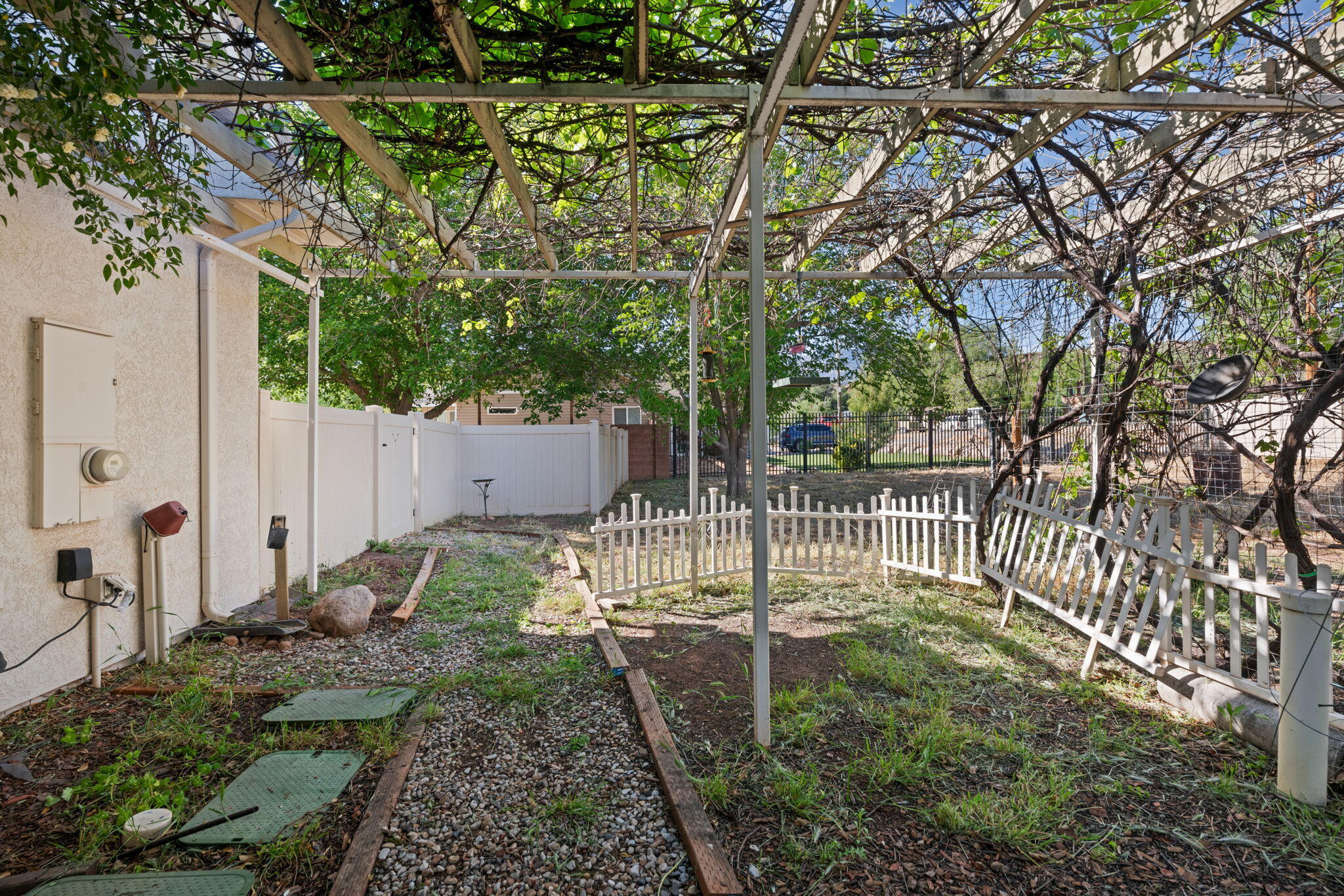 LEEDS TOWNSITE - Residential