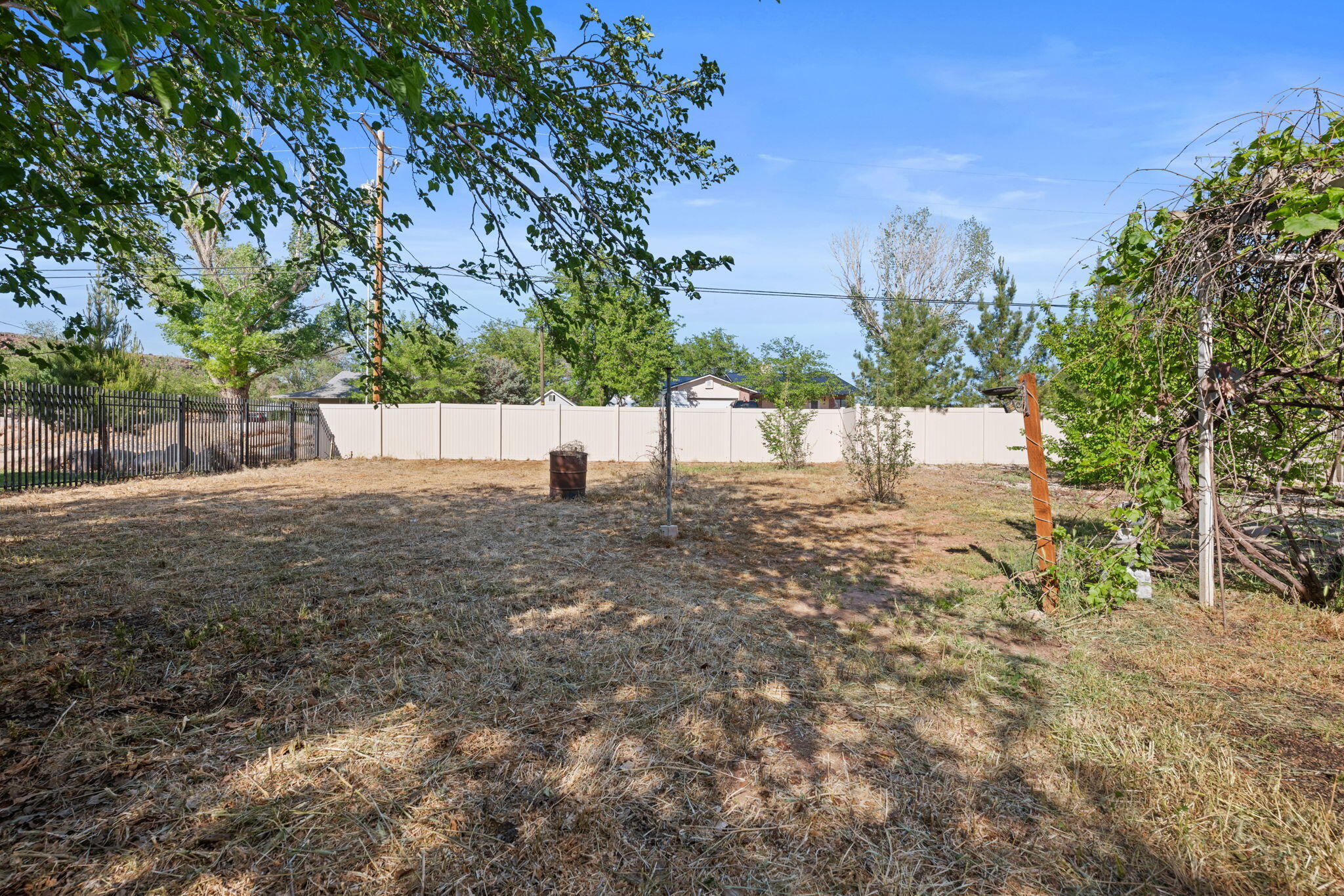 LEEDS TOWNSITE - Residential