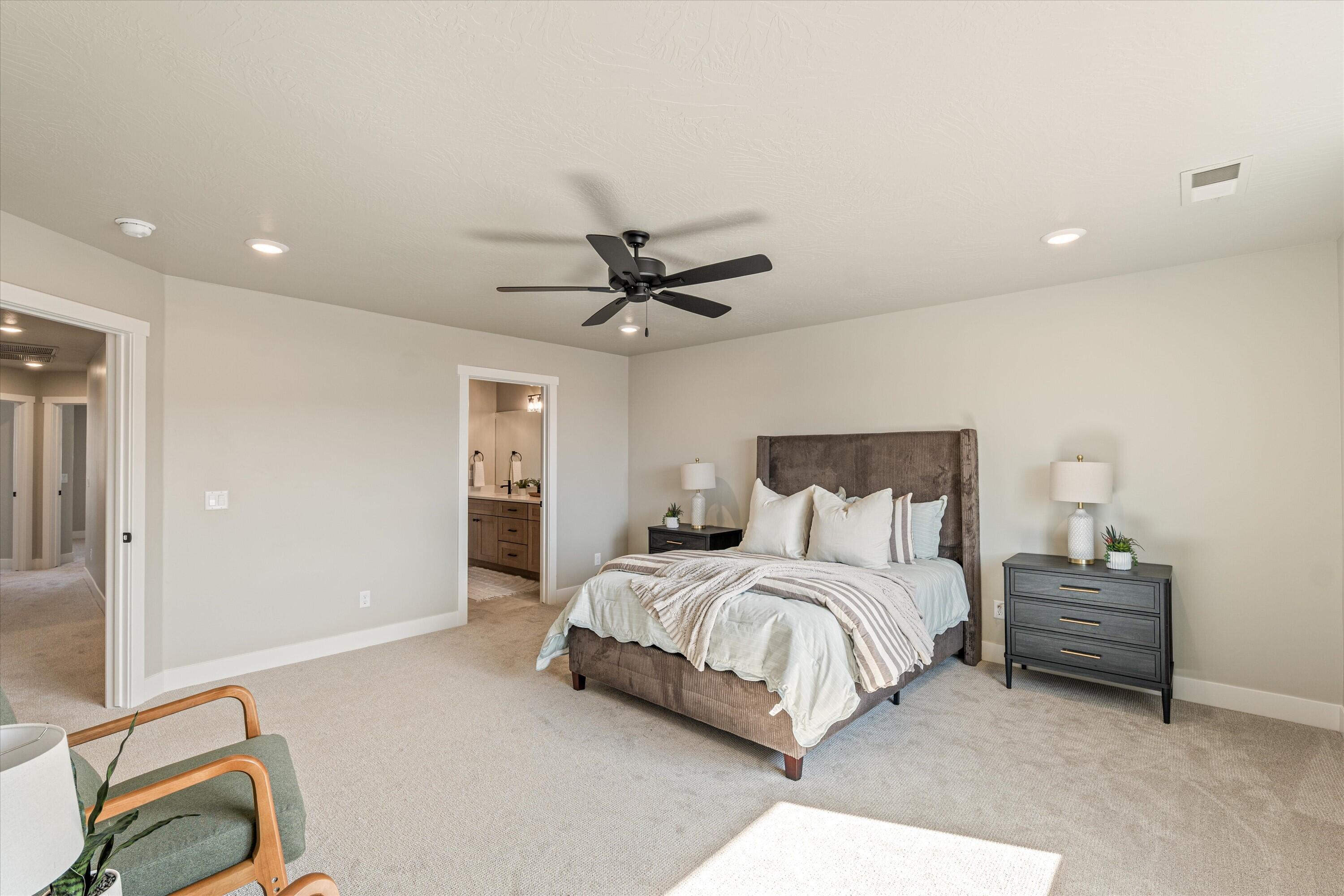 HURRICANE HEIGHTS TOWNHOMES - Residential