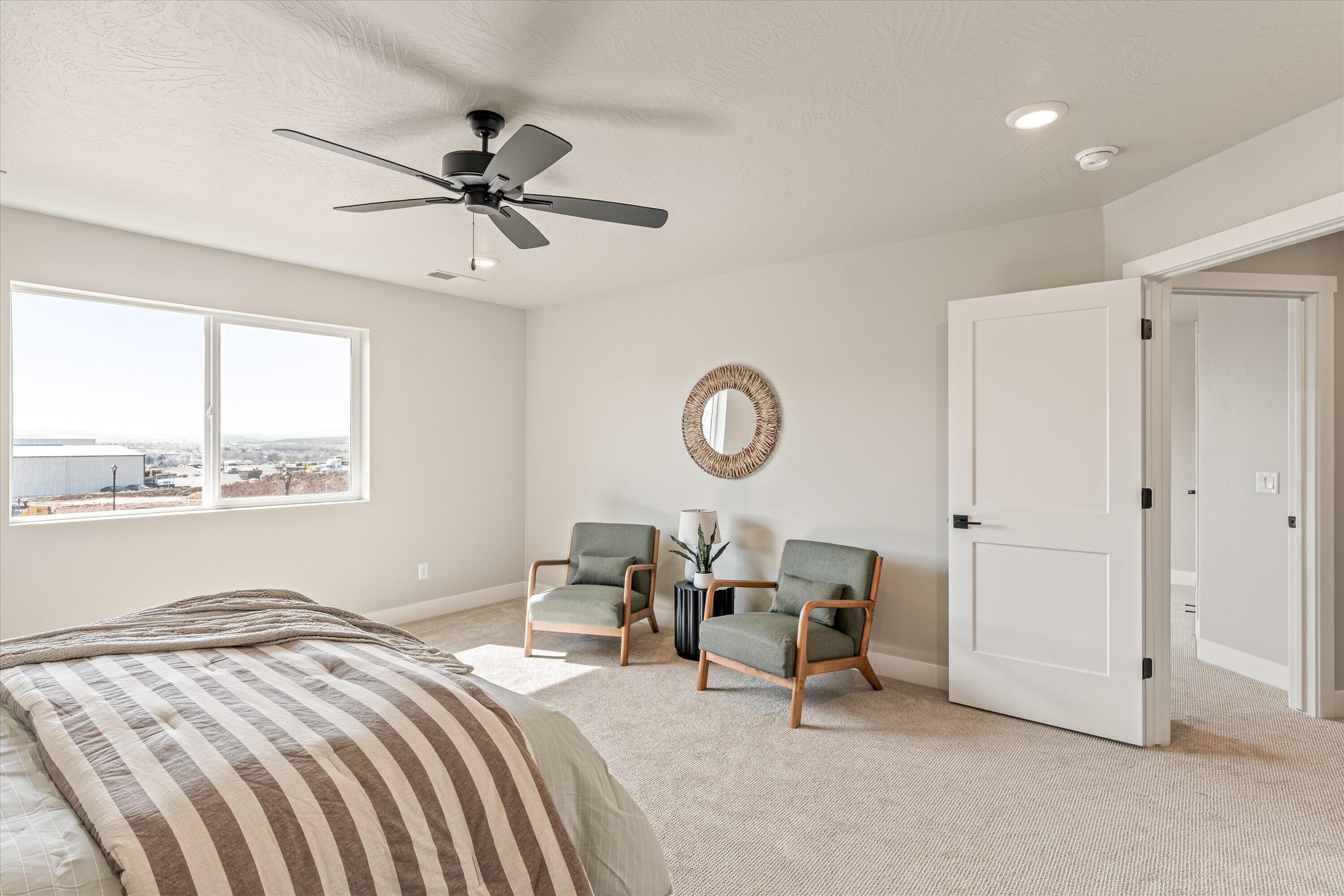 HURRICANE HEIGHTS TOWNHOMES - Residential