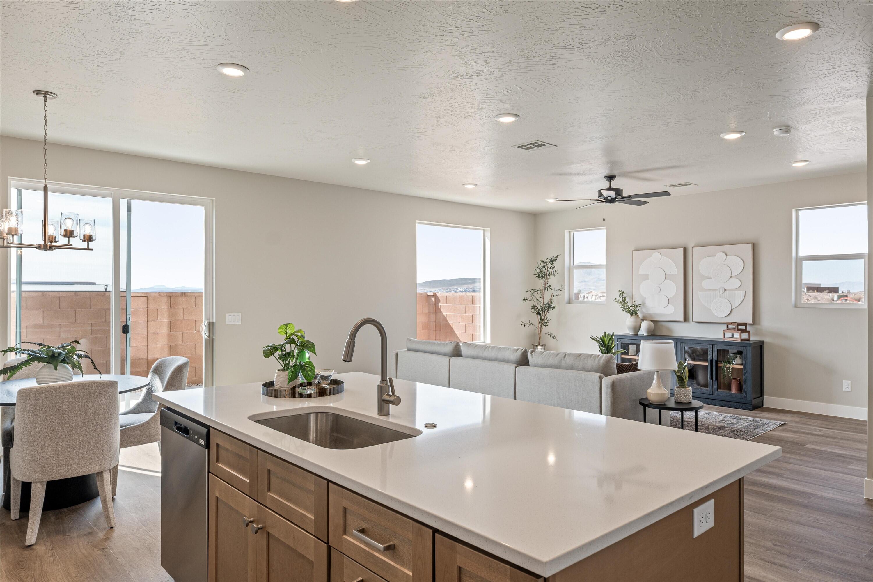 HURRICANE HEIGHTS TOWNHOMES - Residential