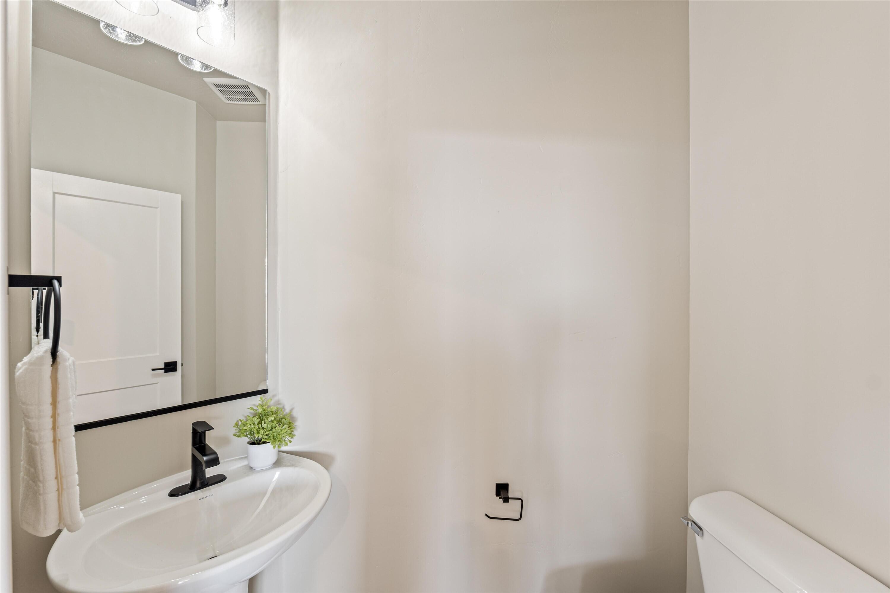 HURRICANE HEIGHTS TOWNHOMES - Residential