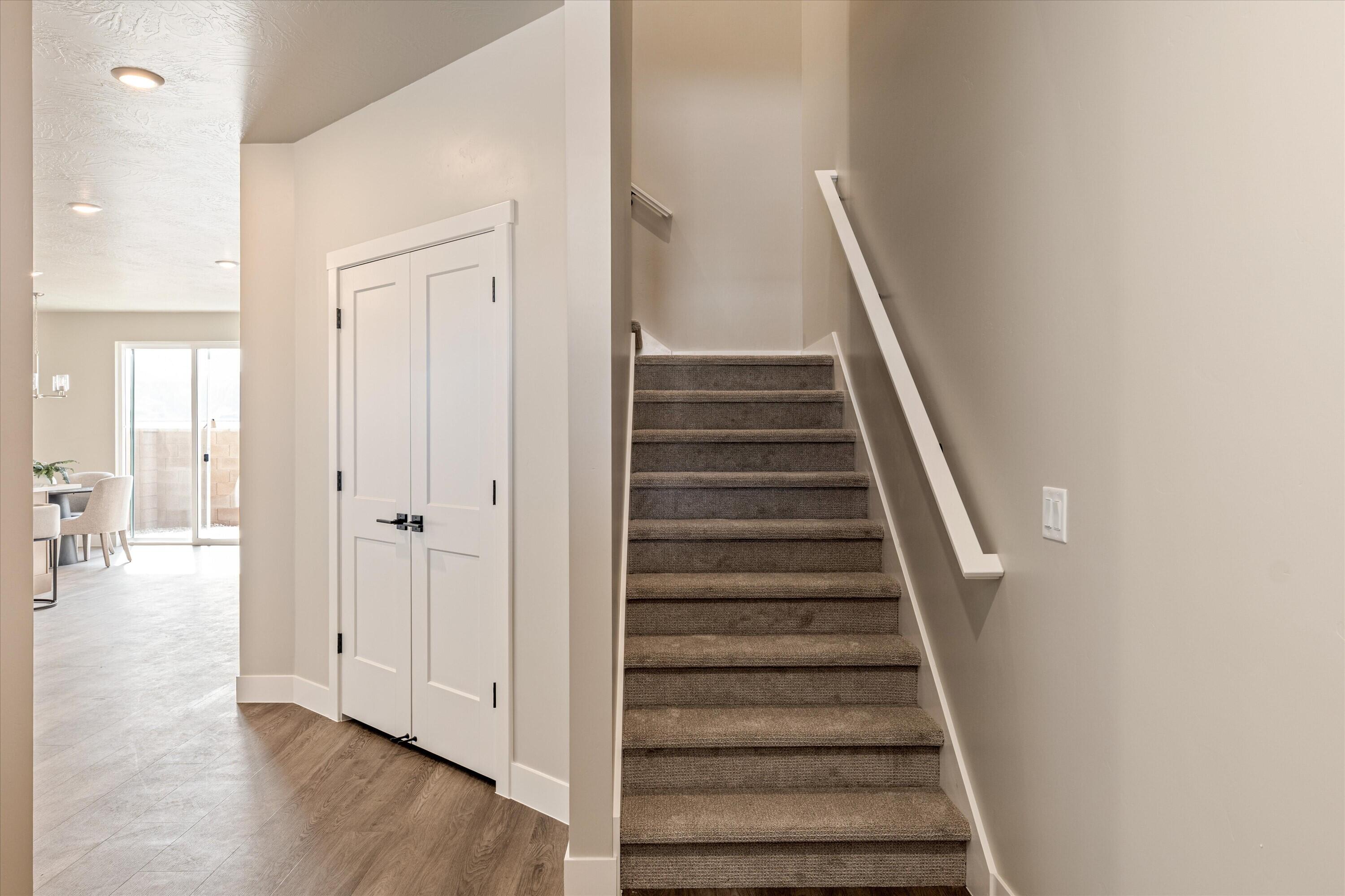 HURRICANE HEIGHTS TOWNHOMES - Residential