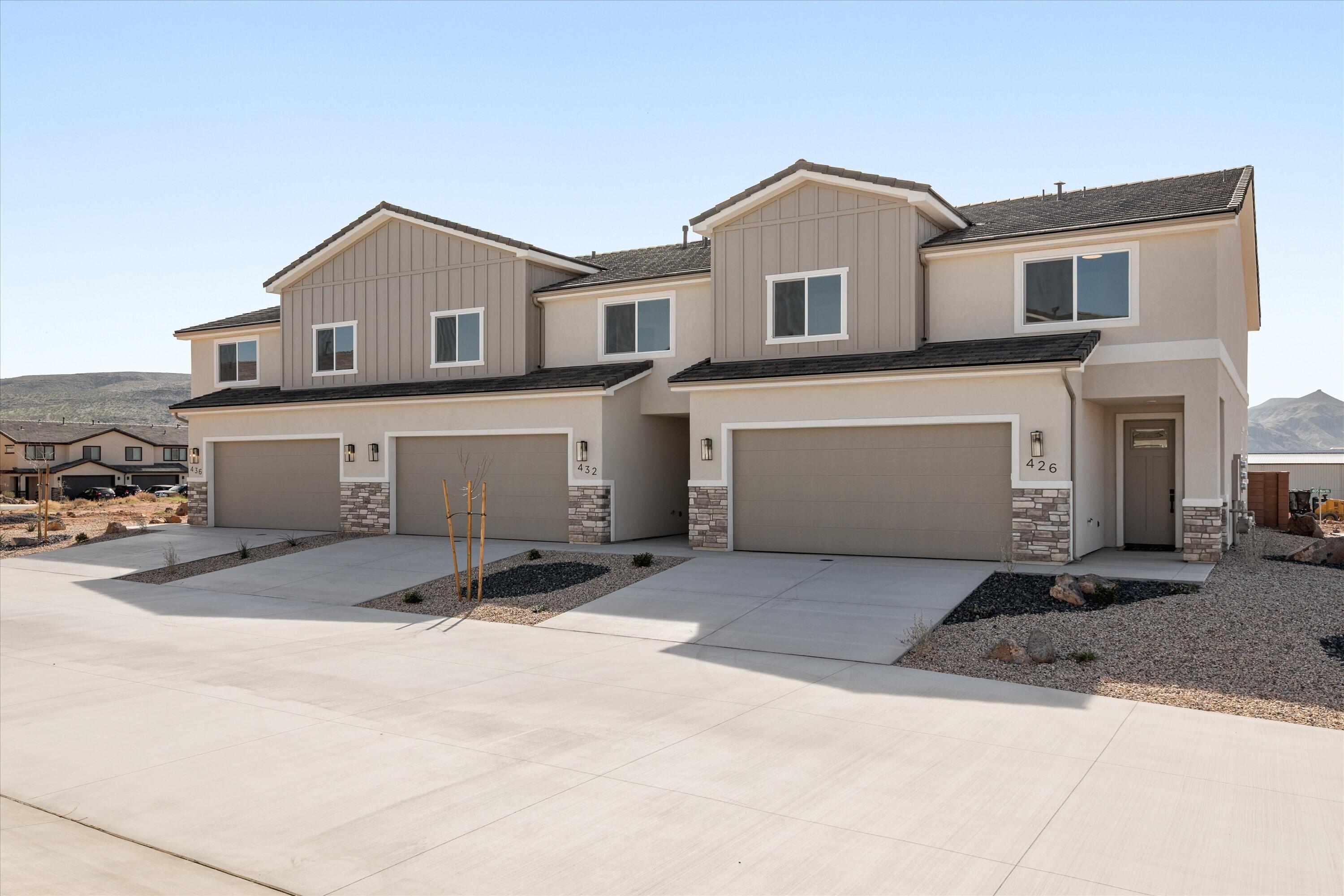 HURRICANE HEIGHTS TOWNHOMES - Residential