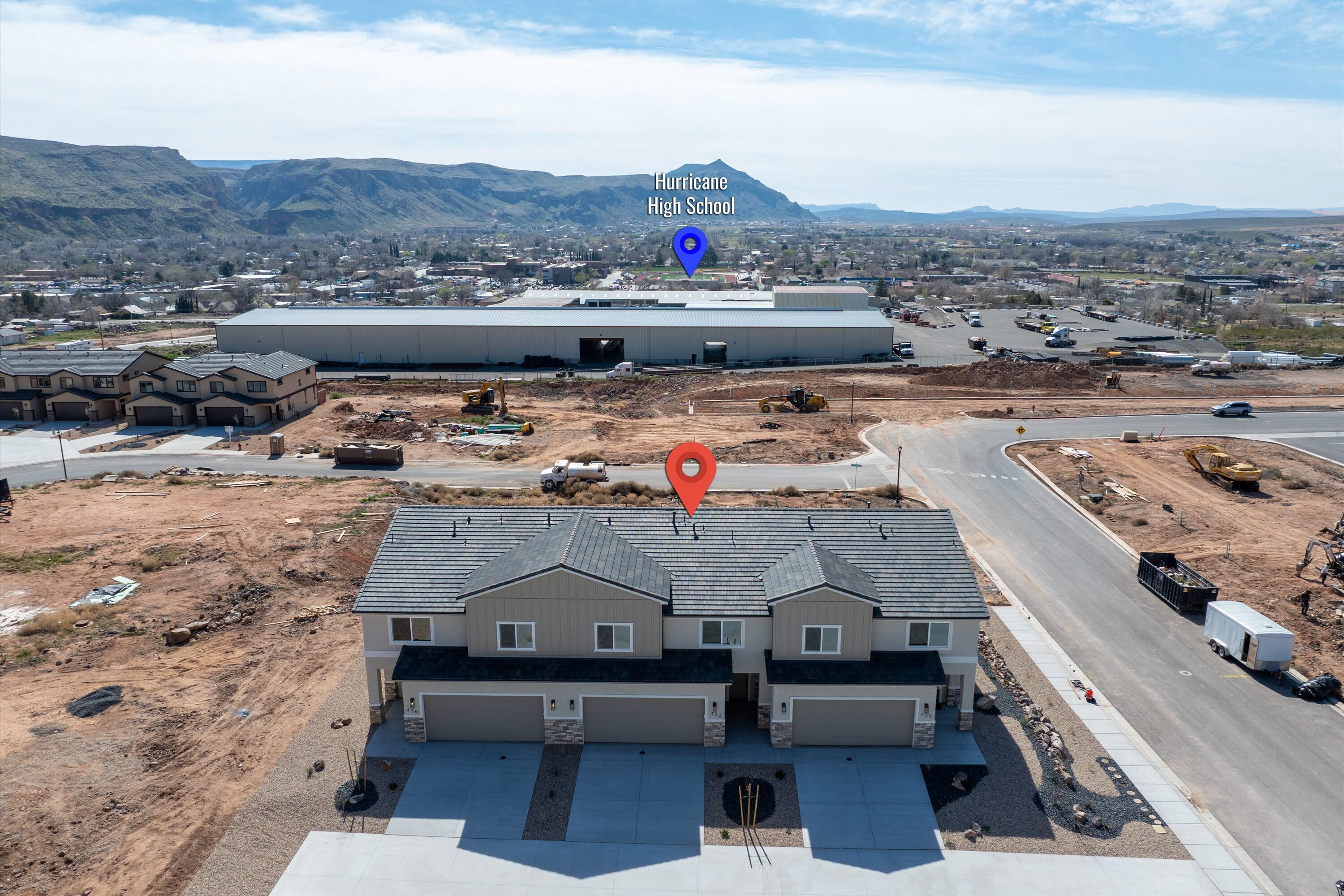 HURRICANE HEIGHTS TOWNHOMES - Residential