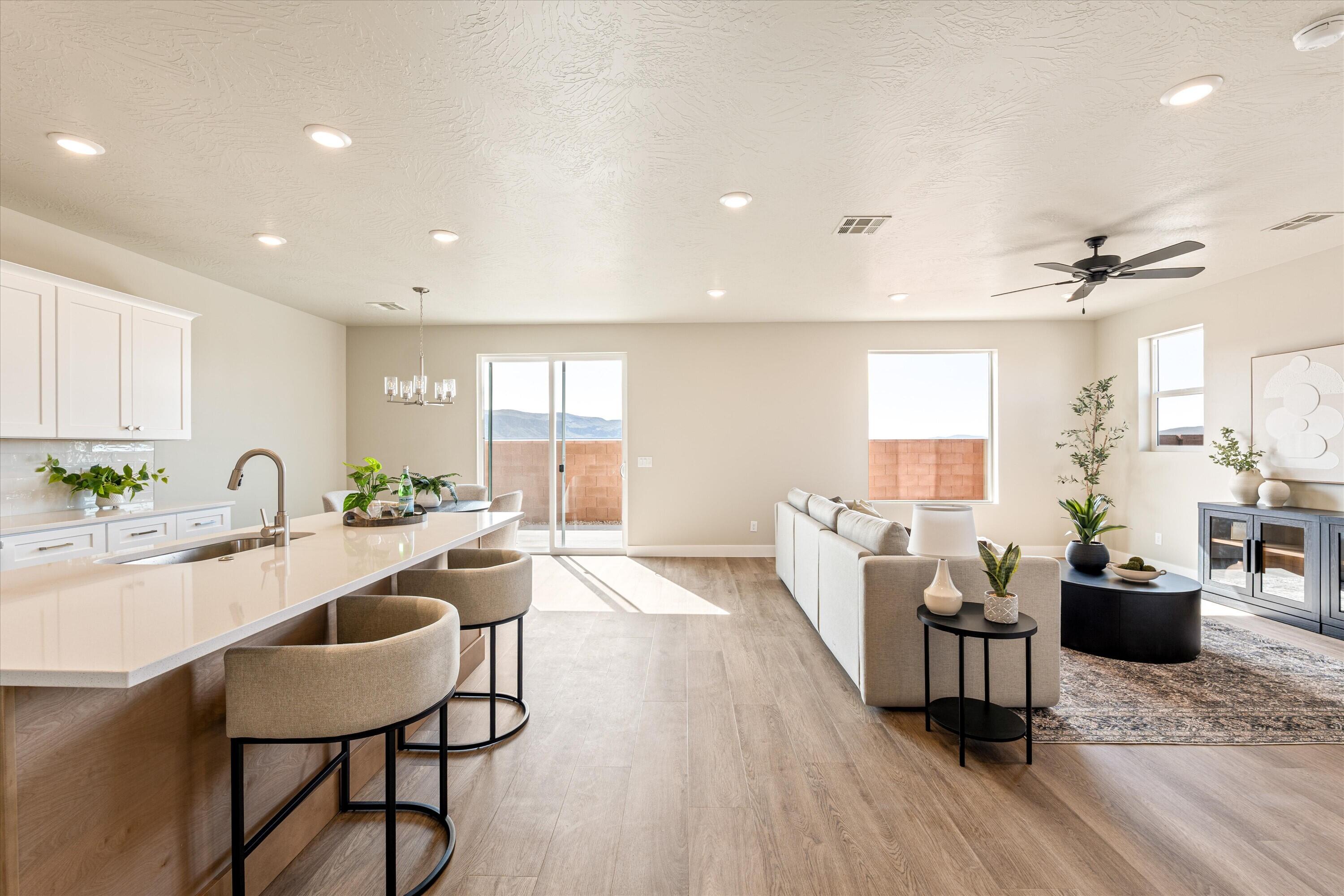 HURRICANE HEIGHTS TOWNHOMES - Residential