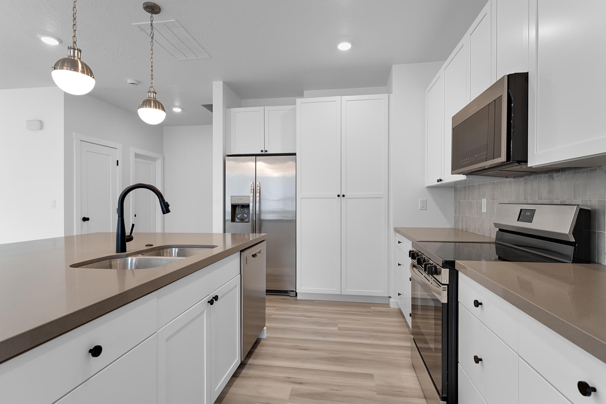 CORAL SPRINGS CONDOMINIUMS - Residential