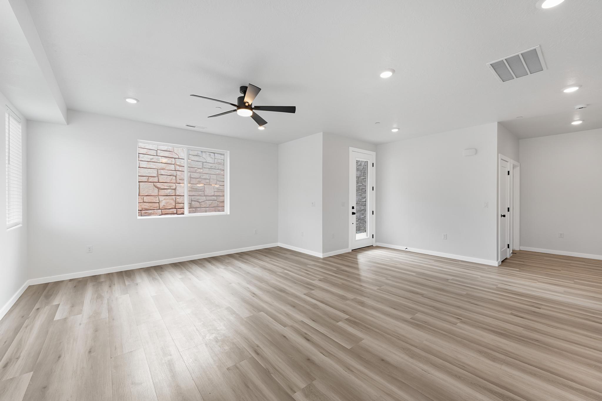 CORAL SPRINGS CONDOMINIUMS - Residential