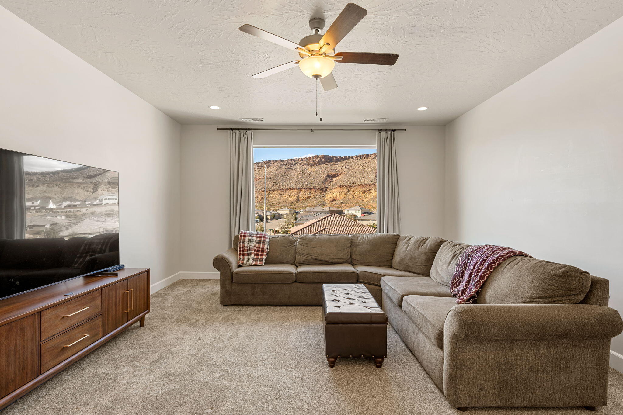 RIVERBEND AT SUNRISE VALLEY - Residential