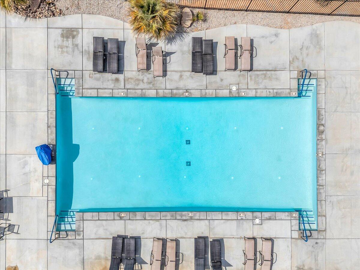 DESERT VISTA - Residential