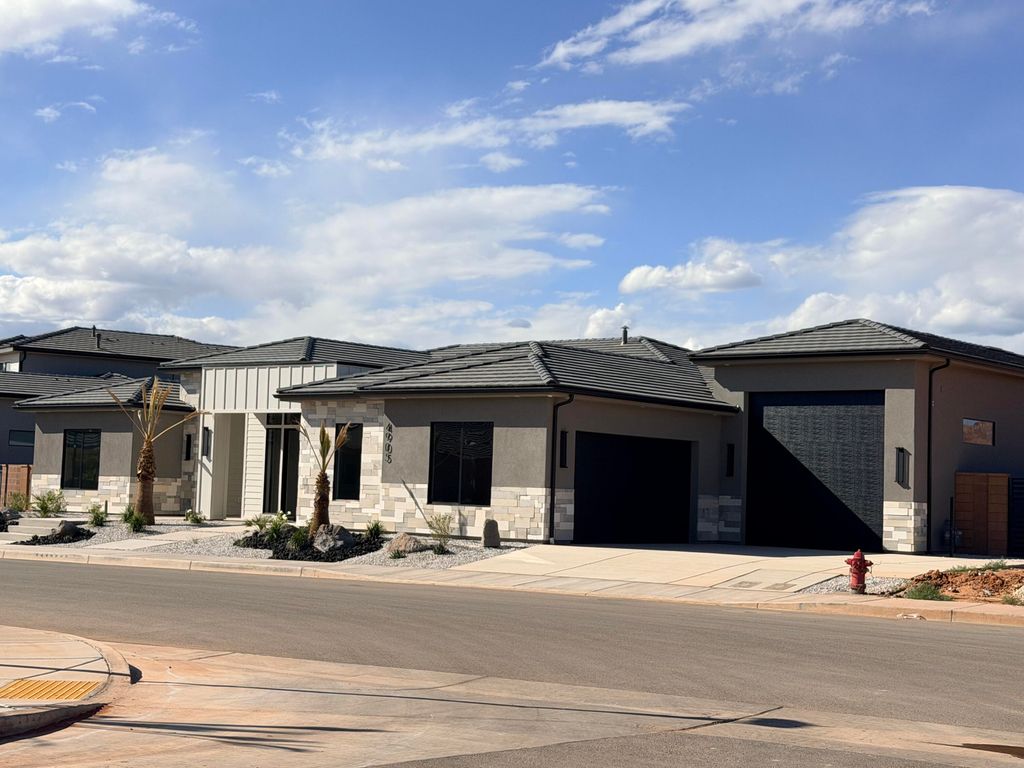 Photo of 4905 S Waters Edge Way Lot 6 #Lot 6, Washington, UT 84780 (MLS # 26-272407)