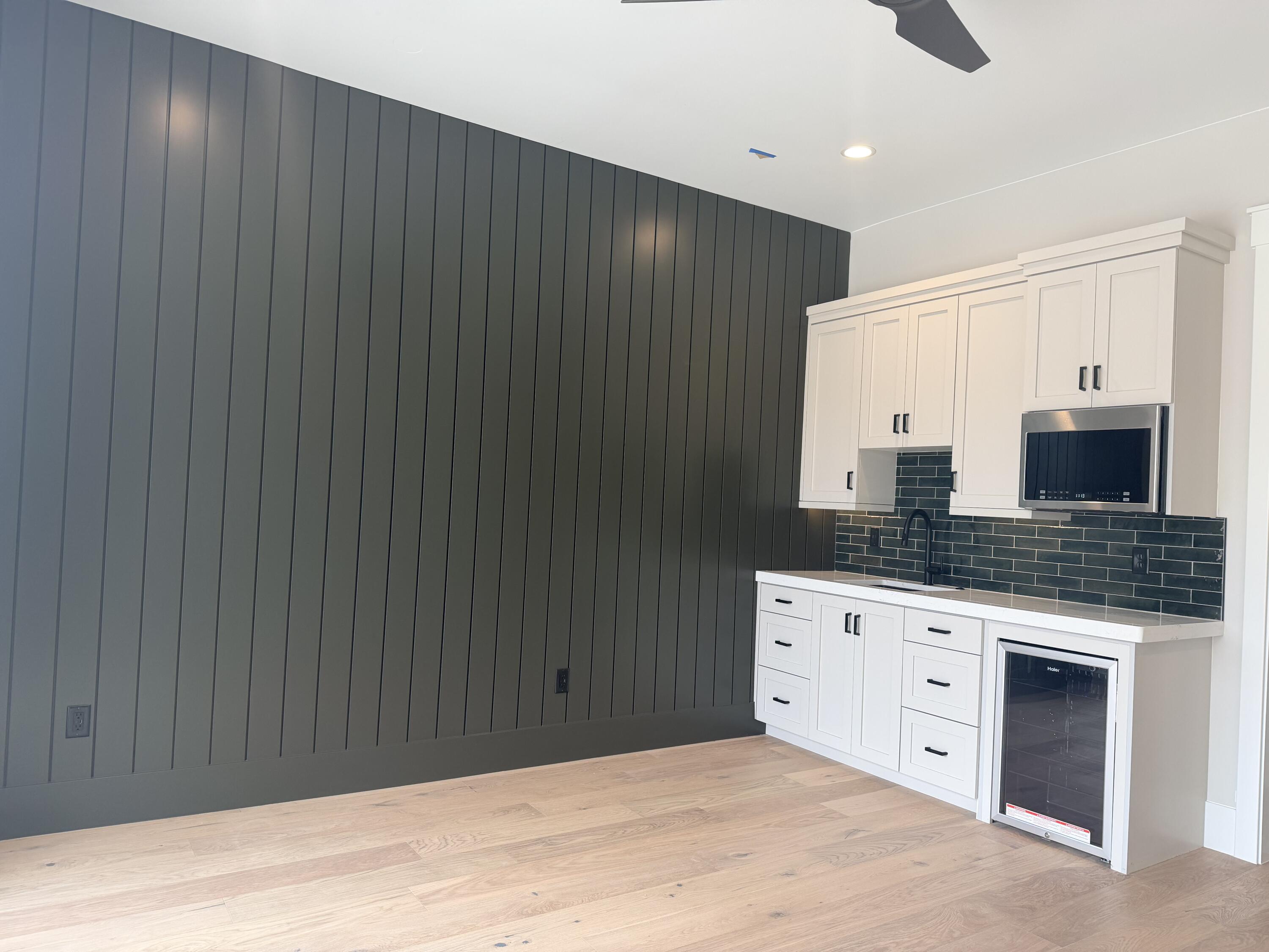 LAKESIDE AT STUCKI FARMS - Residential