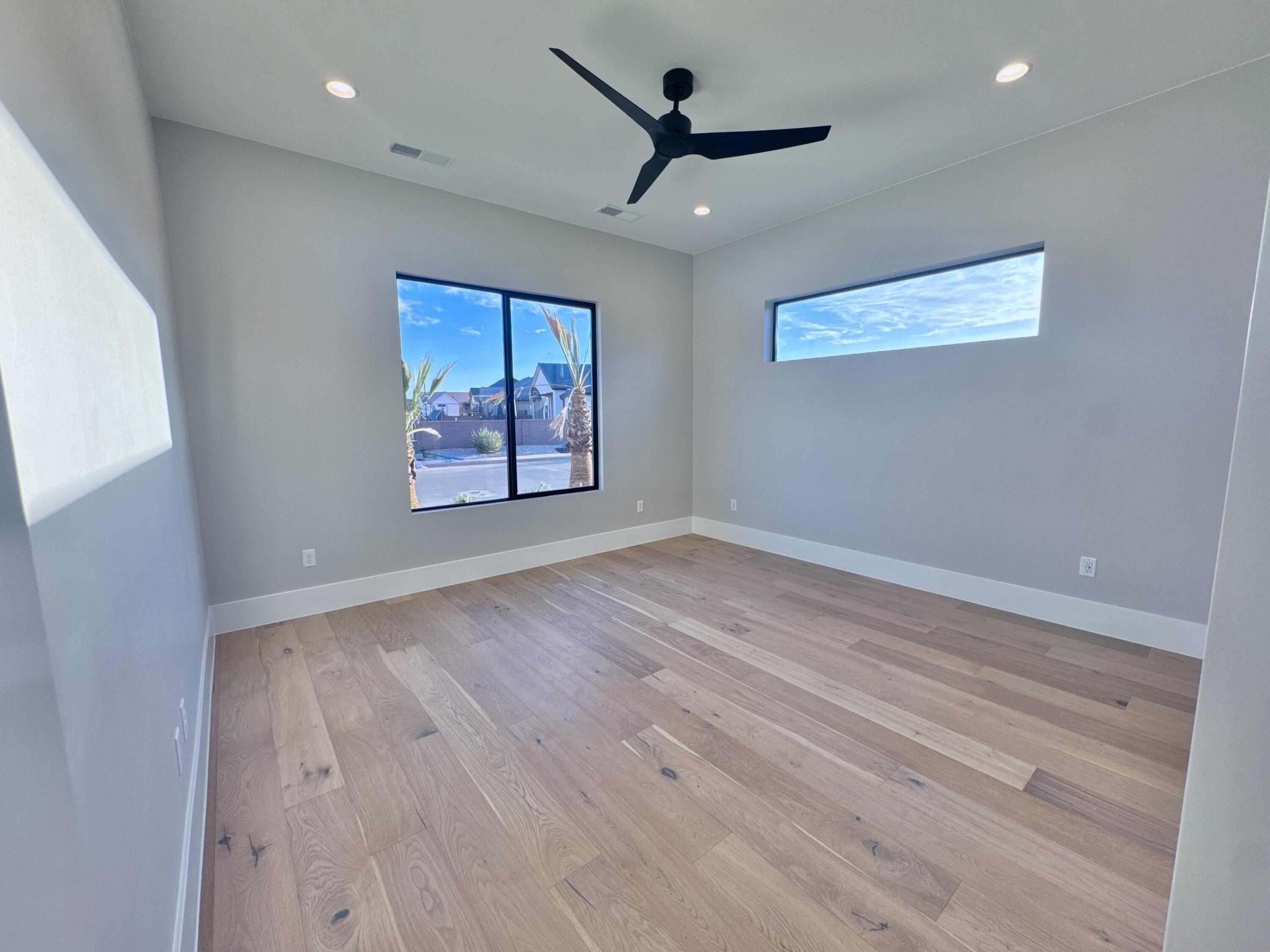 LAKESIDE AT STUCKI FARMS - Residential