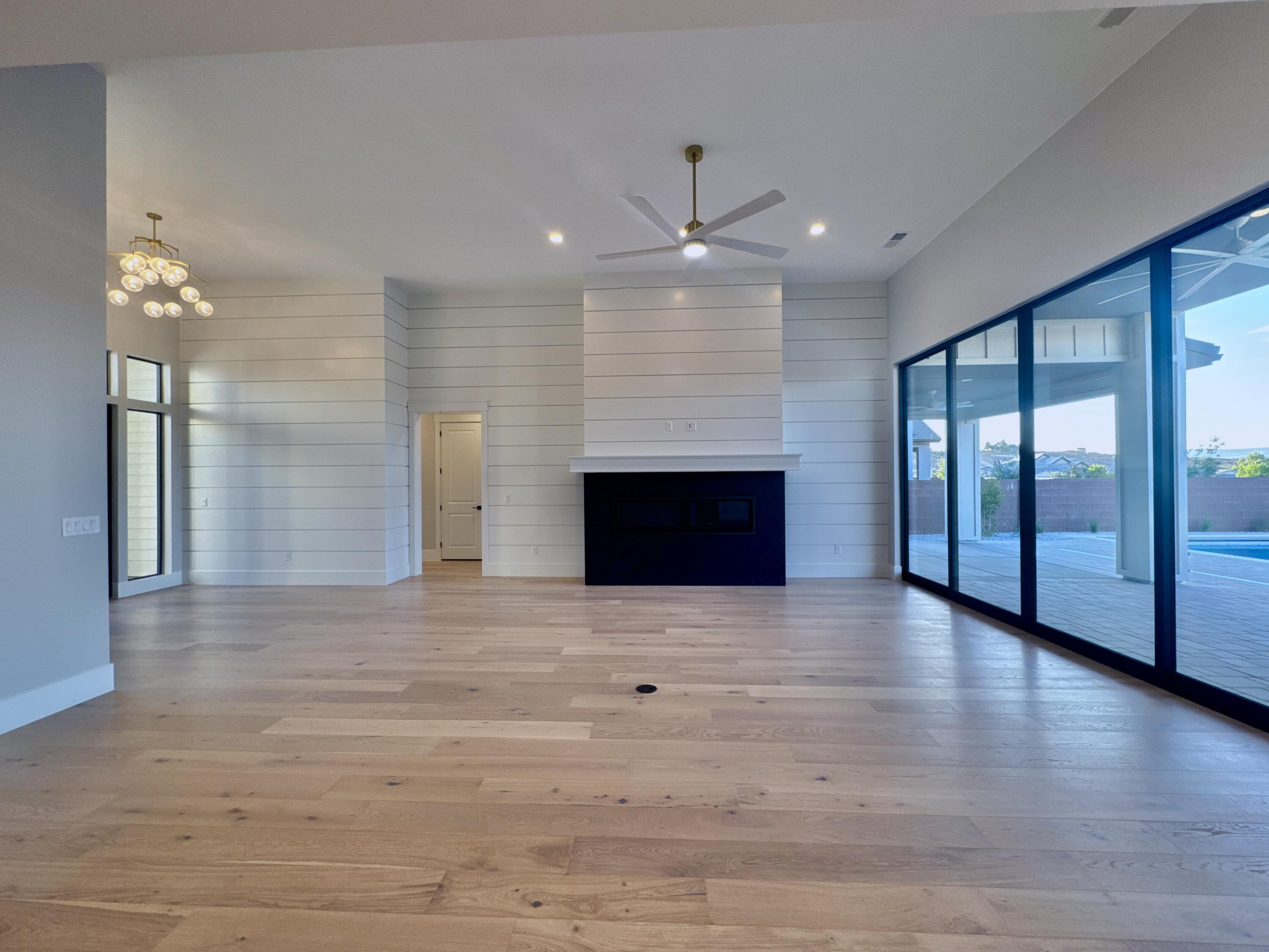 LAKESIDE AT STUCKI FARMS - Residential