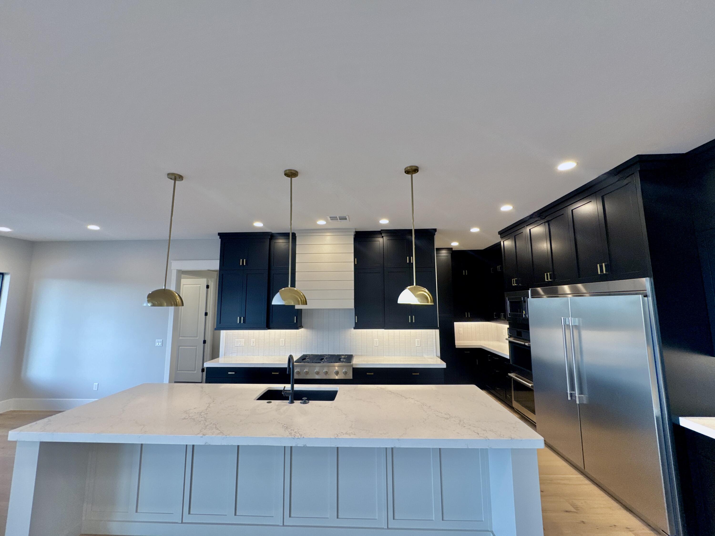 LAKESIDE AT STUCKI FARMS - Residential