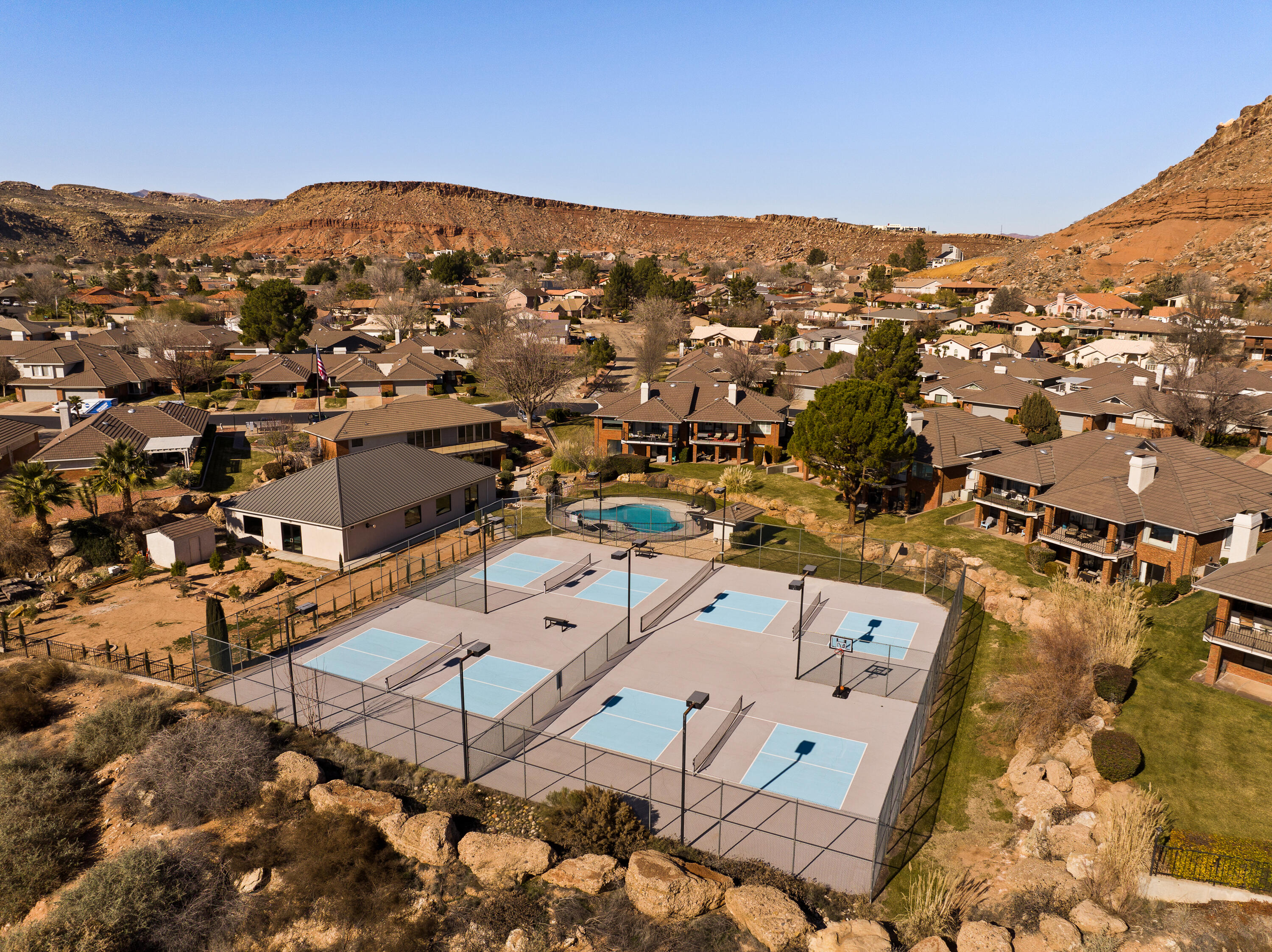 VINTAGE - Residential