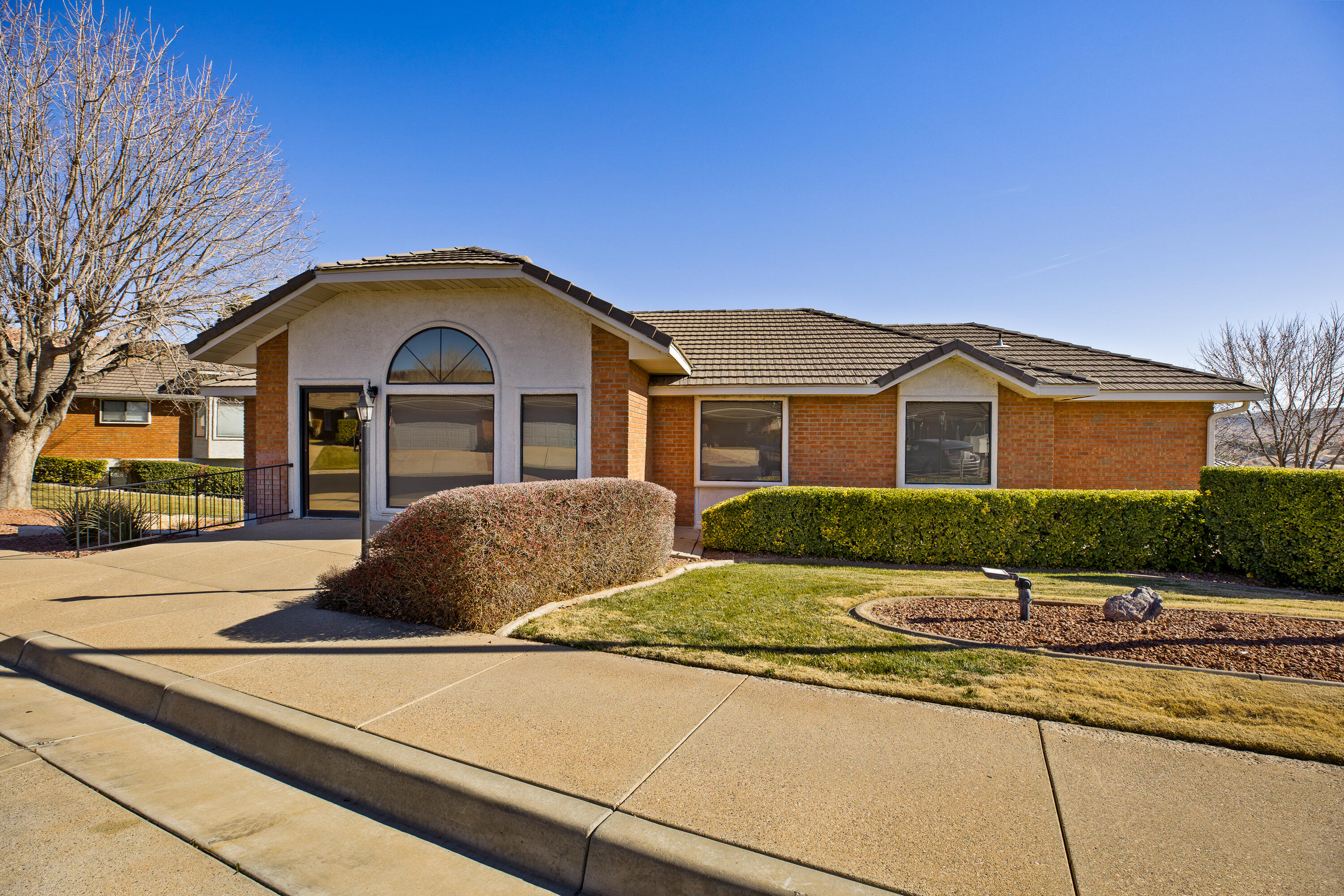 VINTAGE - Residential