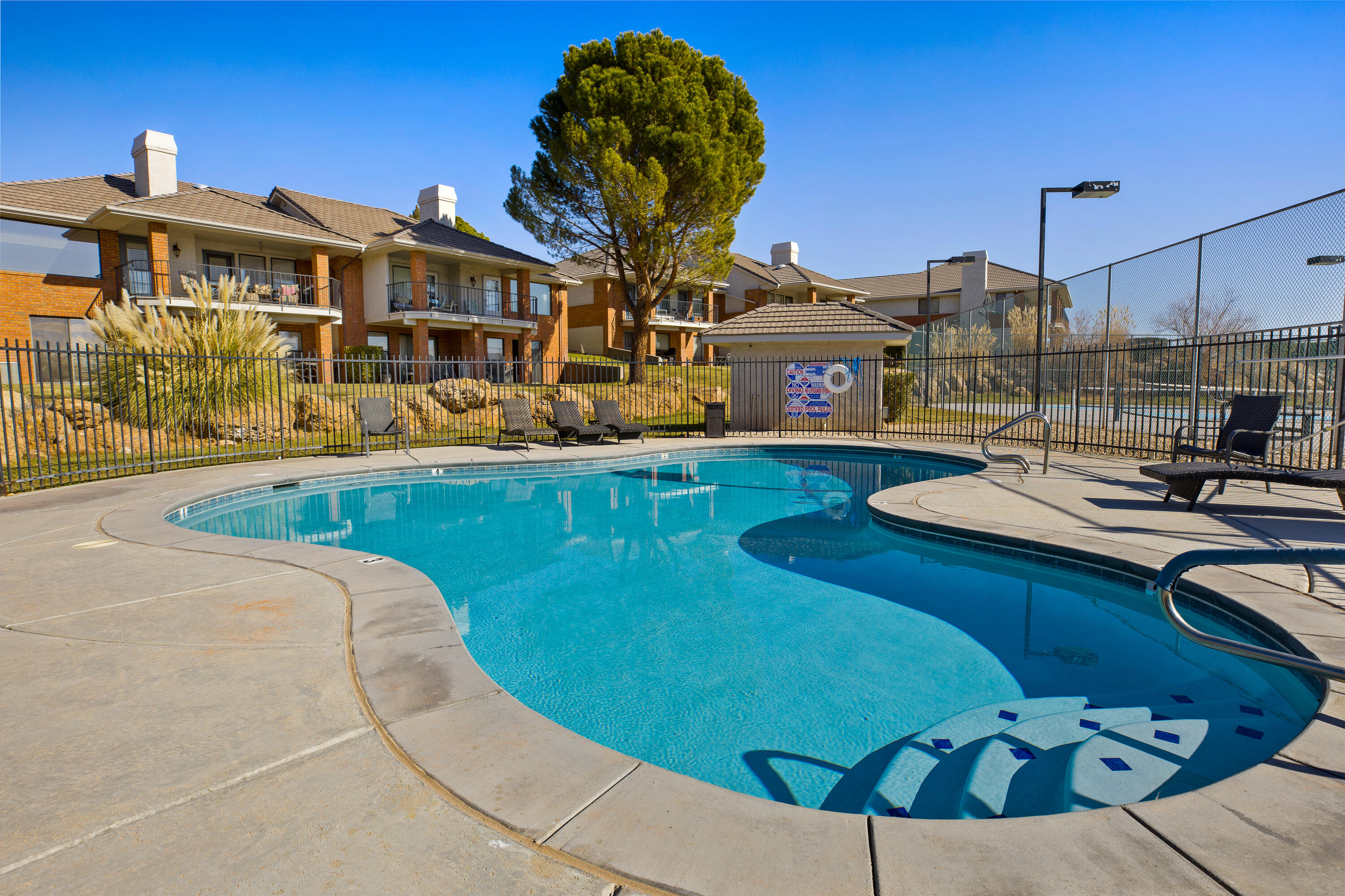 VINTAGE - Residential