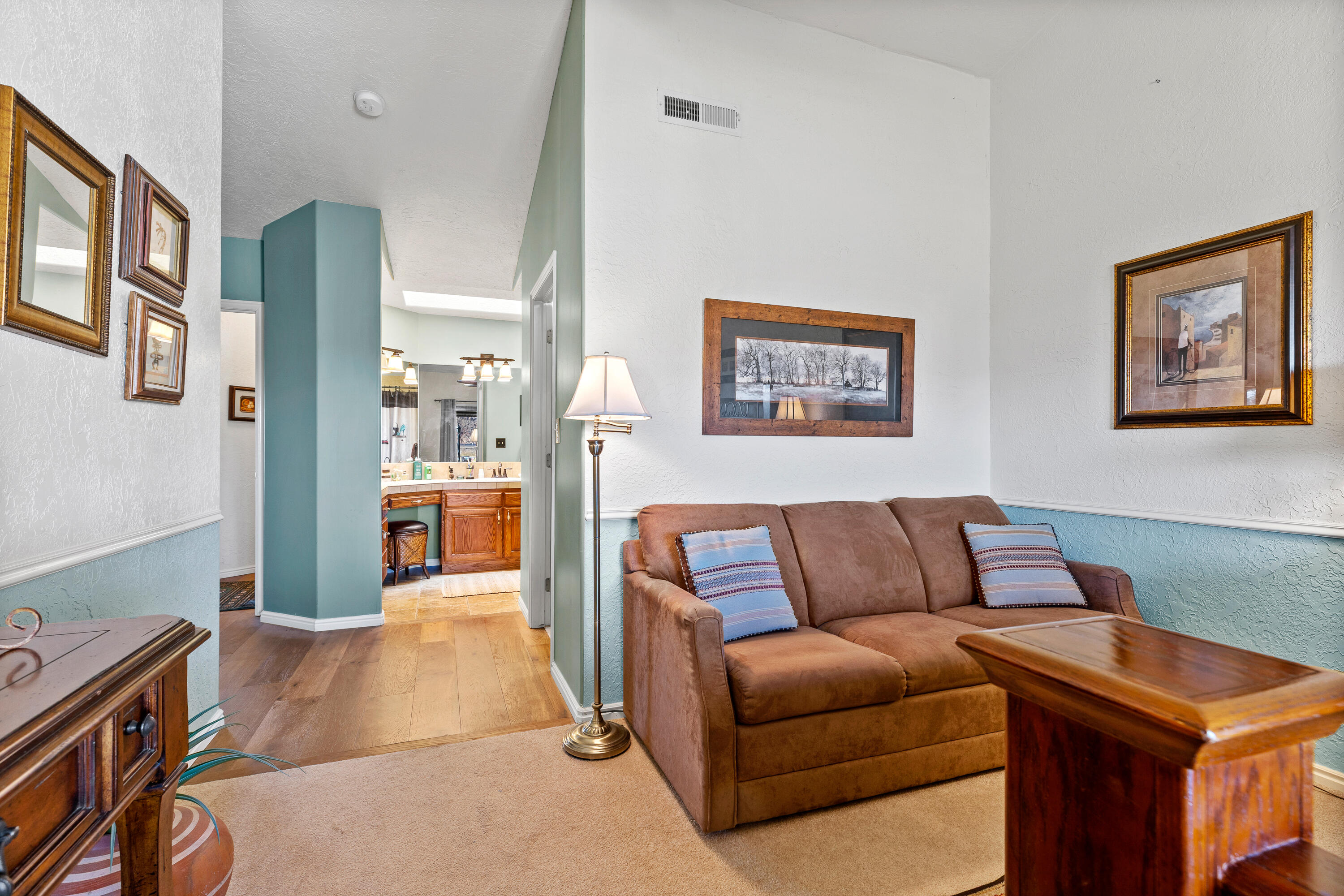 VINTAGE - Residential