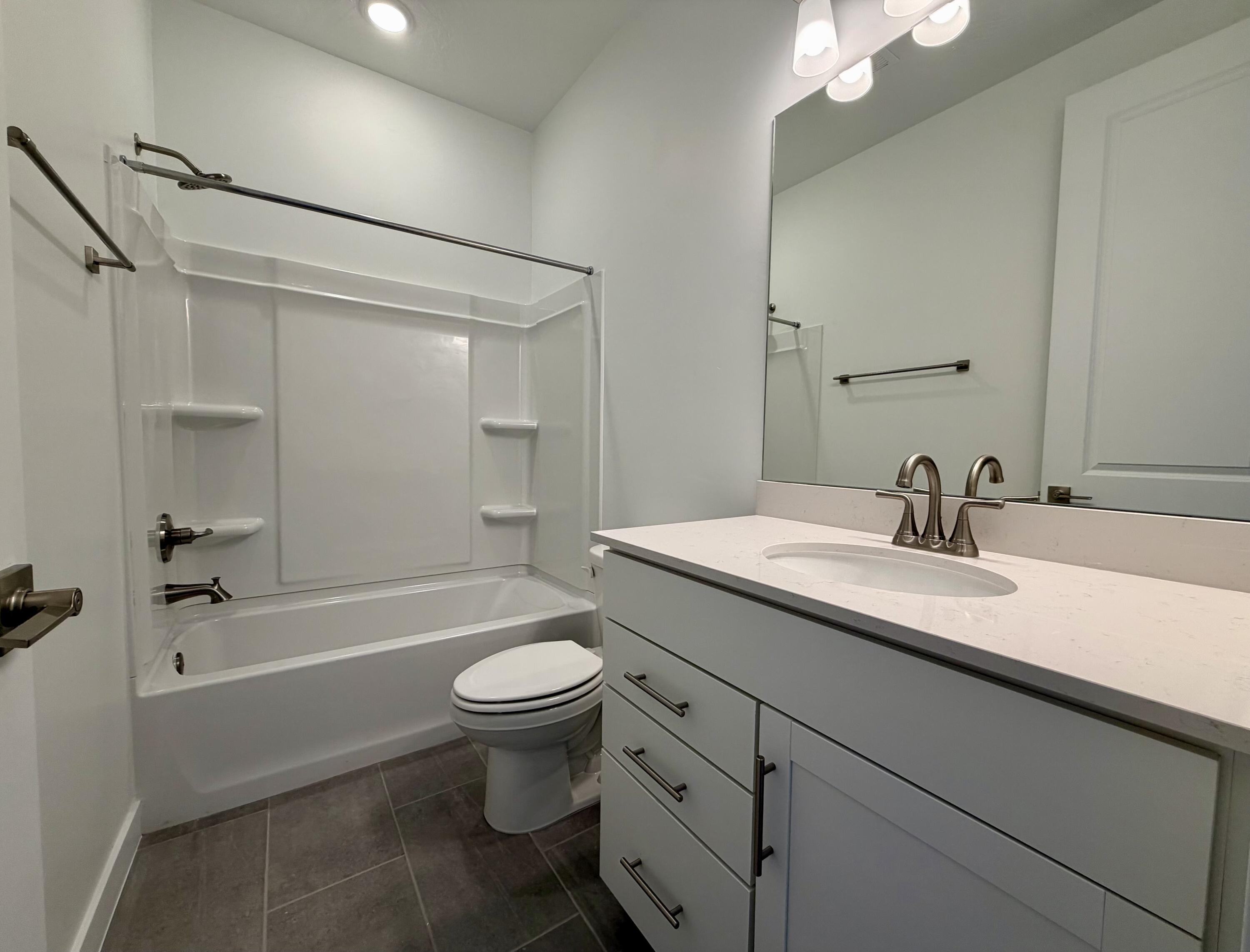 RED SLATE ESTATES - Residential