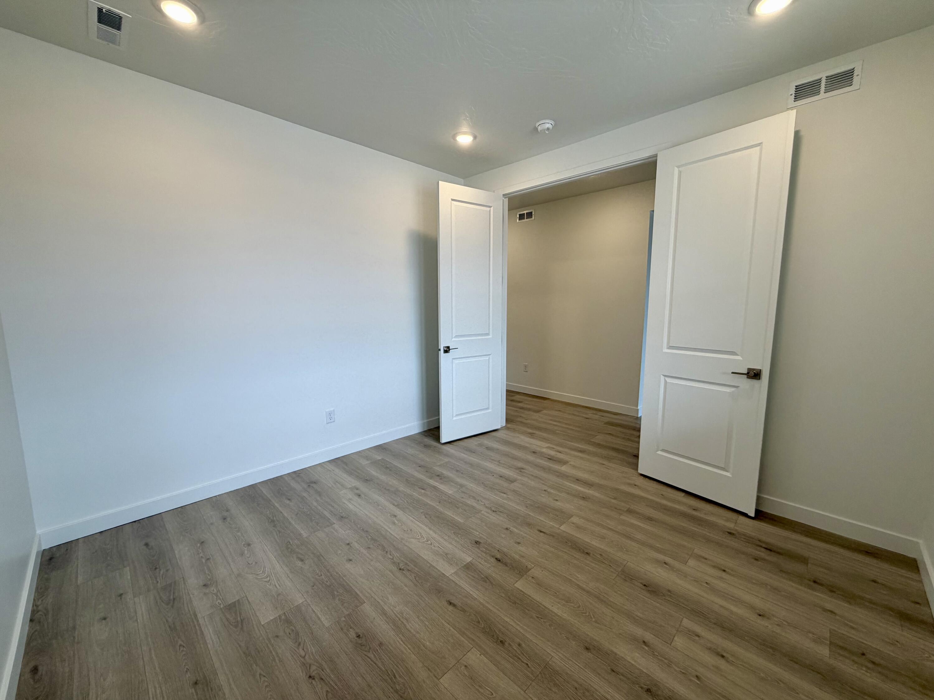 RED SLATE ESTATES - Residential