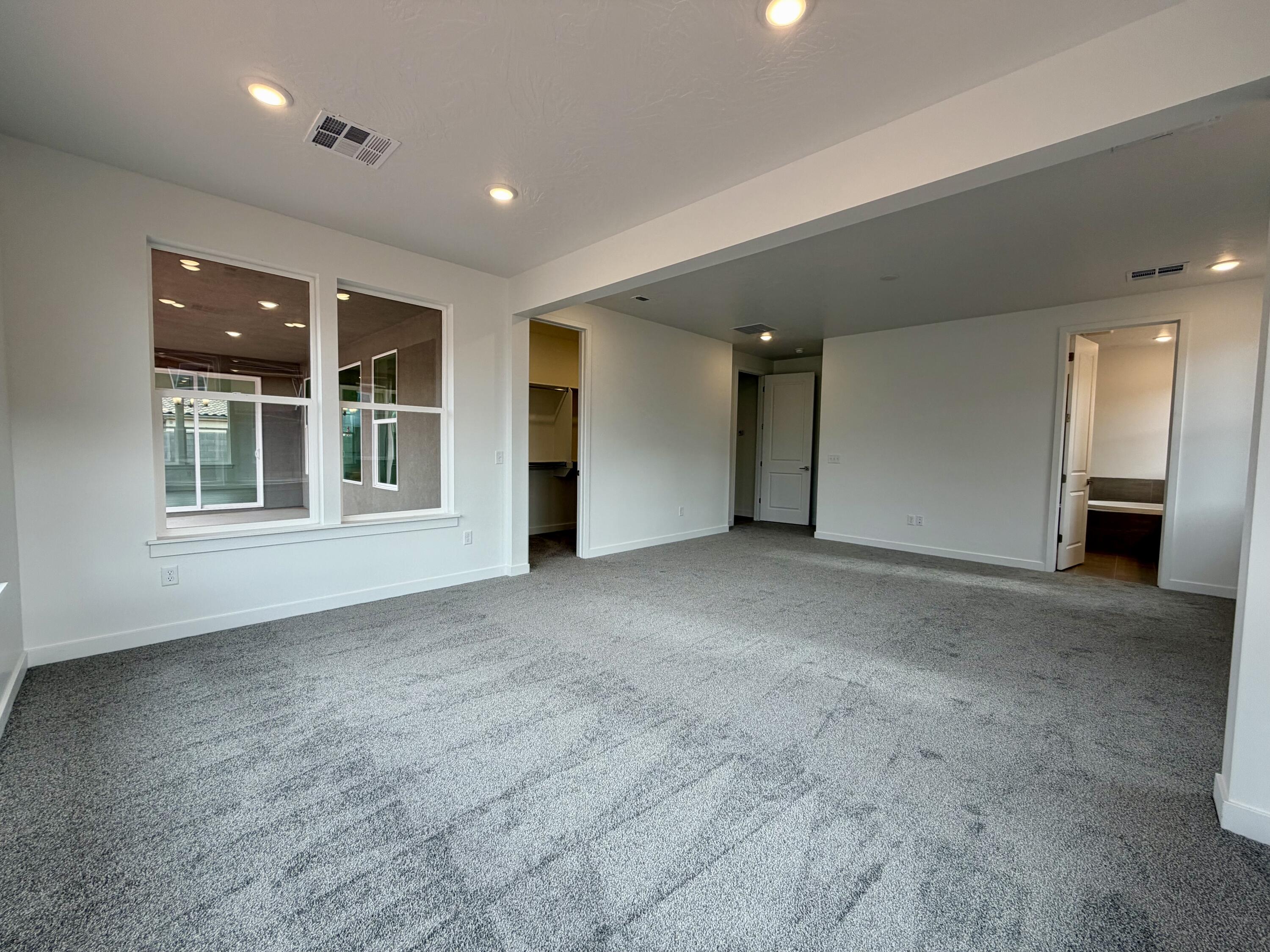 RED SLATE ESTATES - Residential