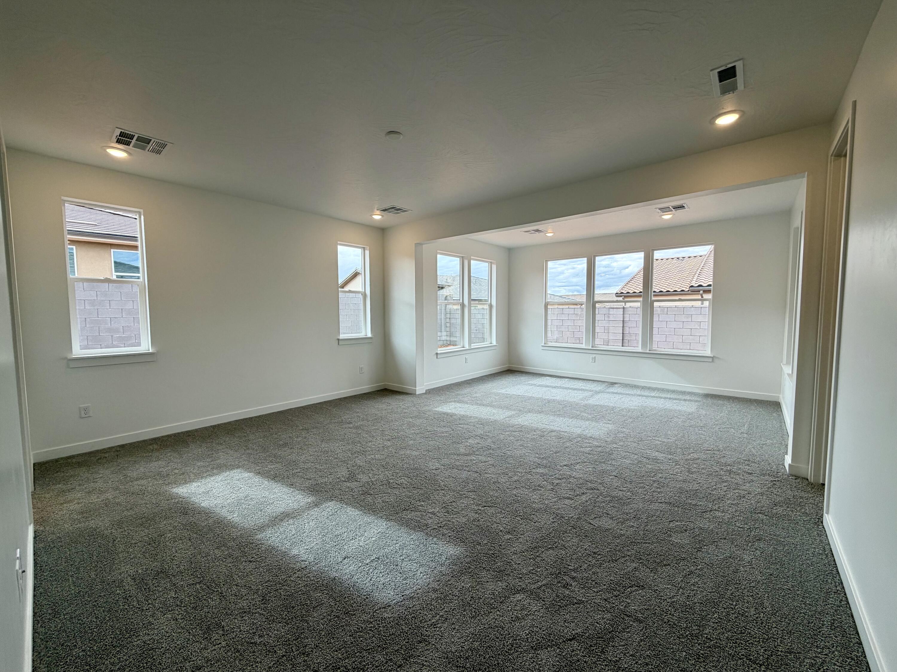 RED SLATE ESTATES - Residential