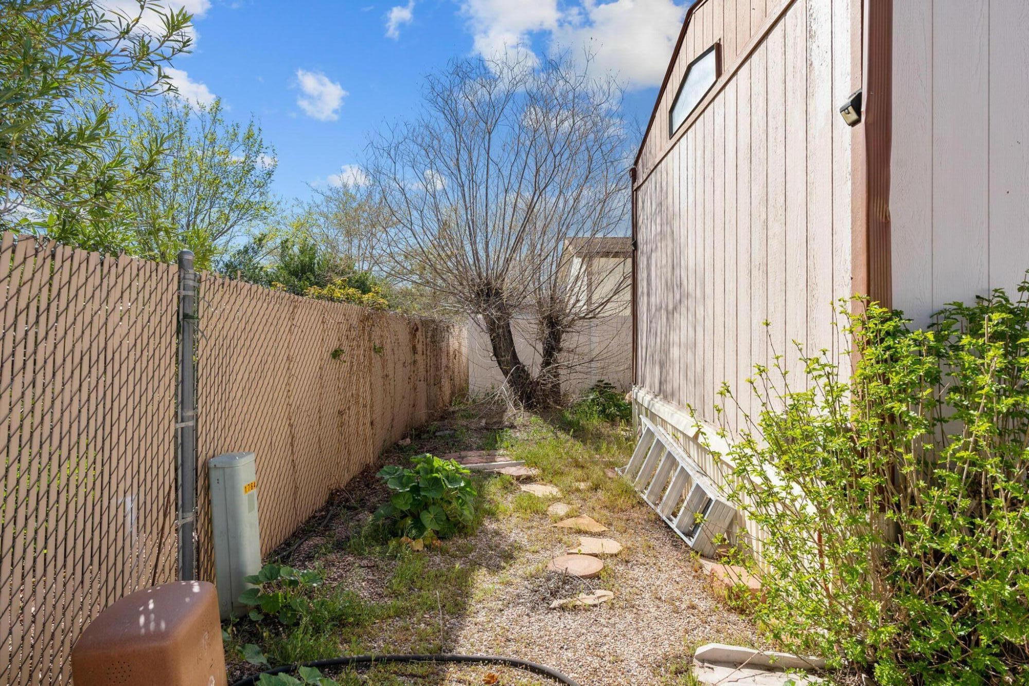 ST GEORGE TOWNSITE - Residential