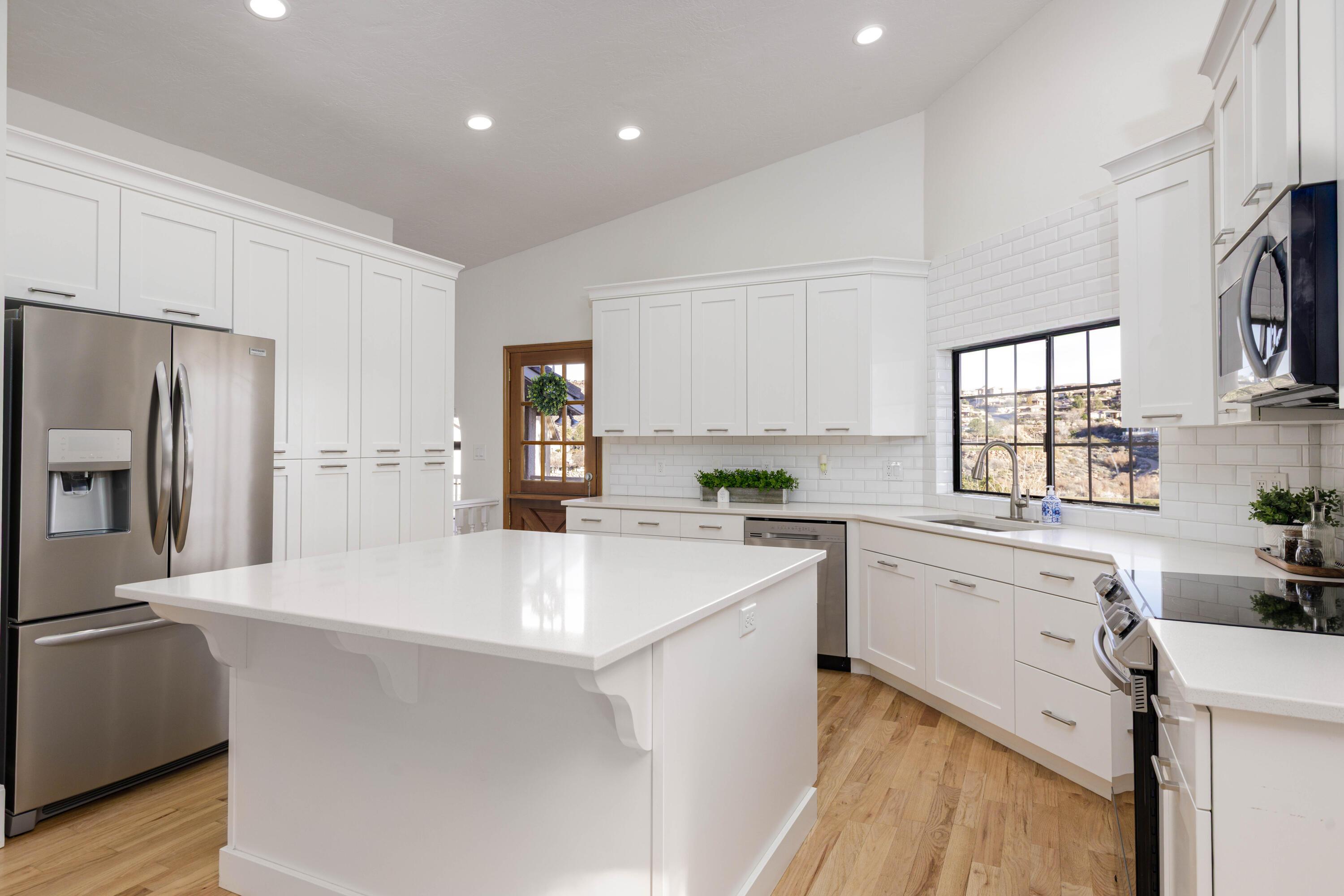 BLOOMINGTON HILLS - Residential