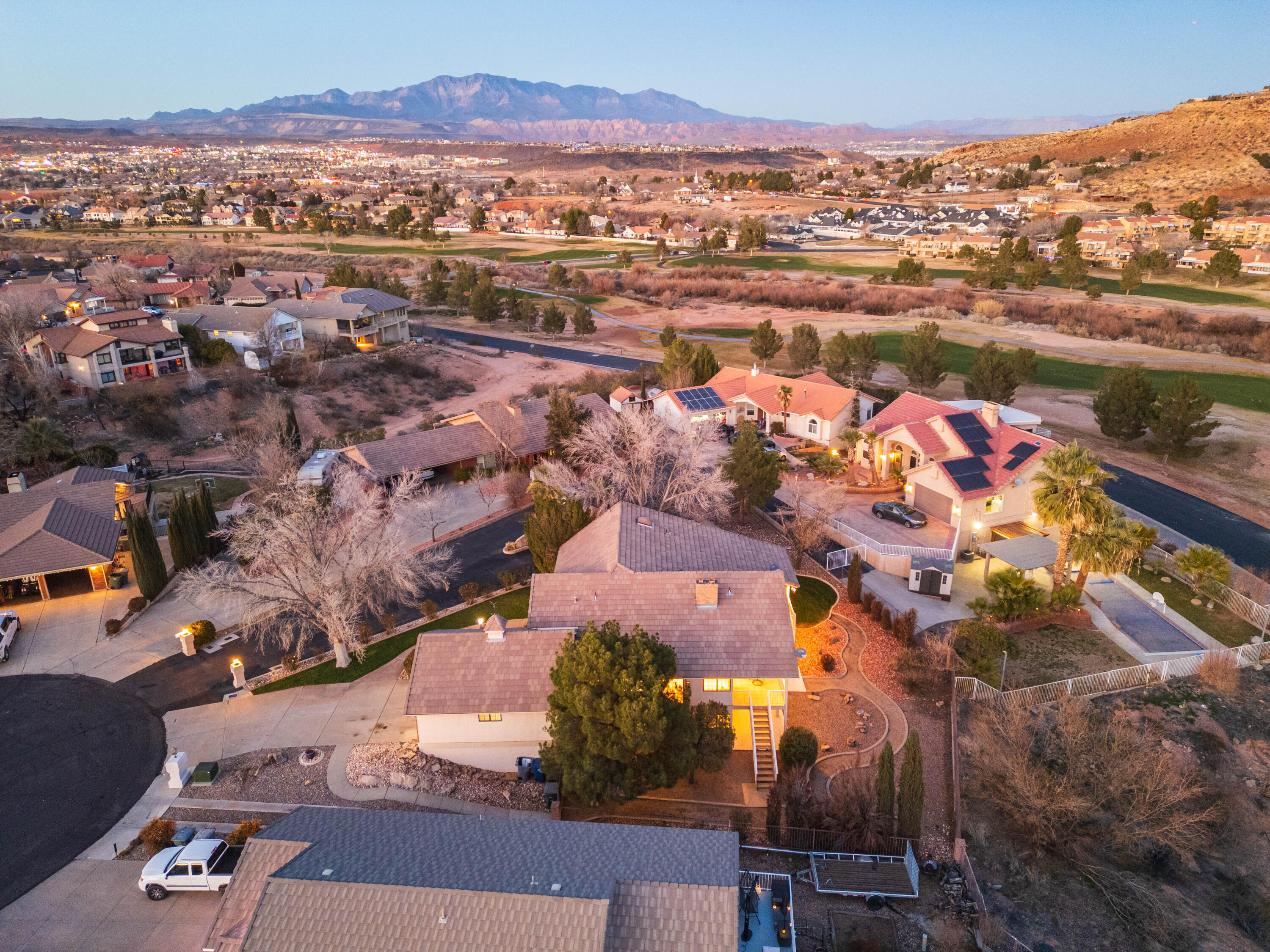 BLOOMINGTON HILLS - Residential
