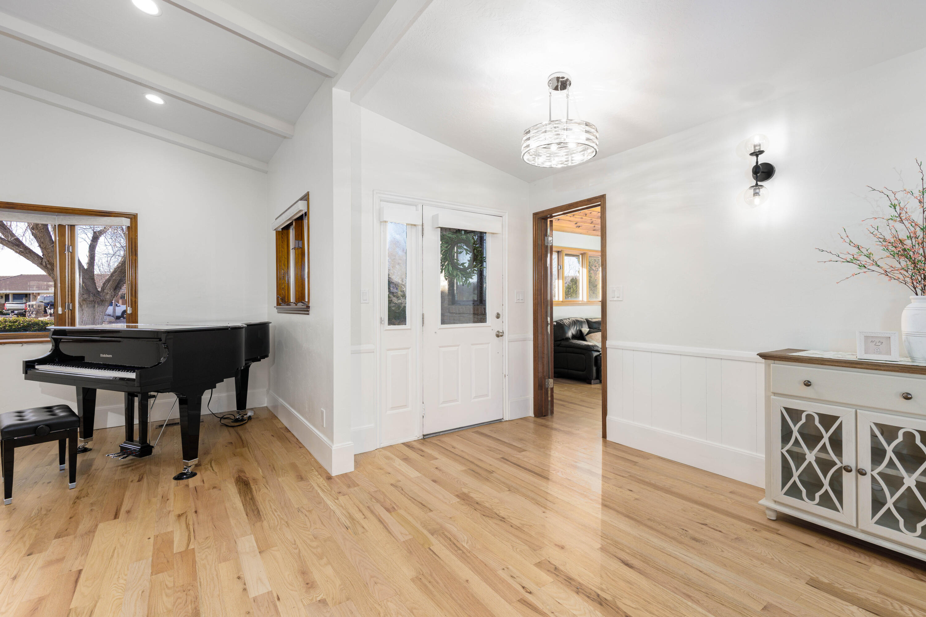 BLOOMINGTON HILLS - Residential