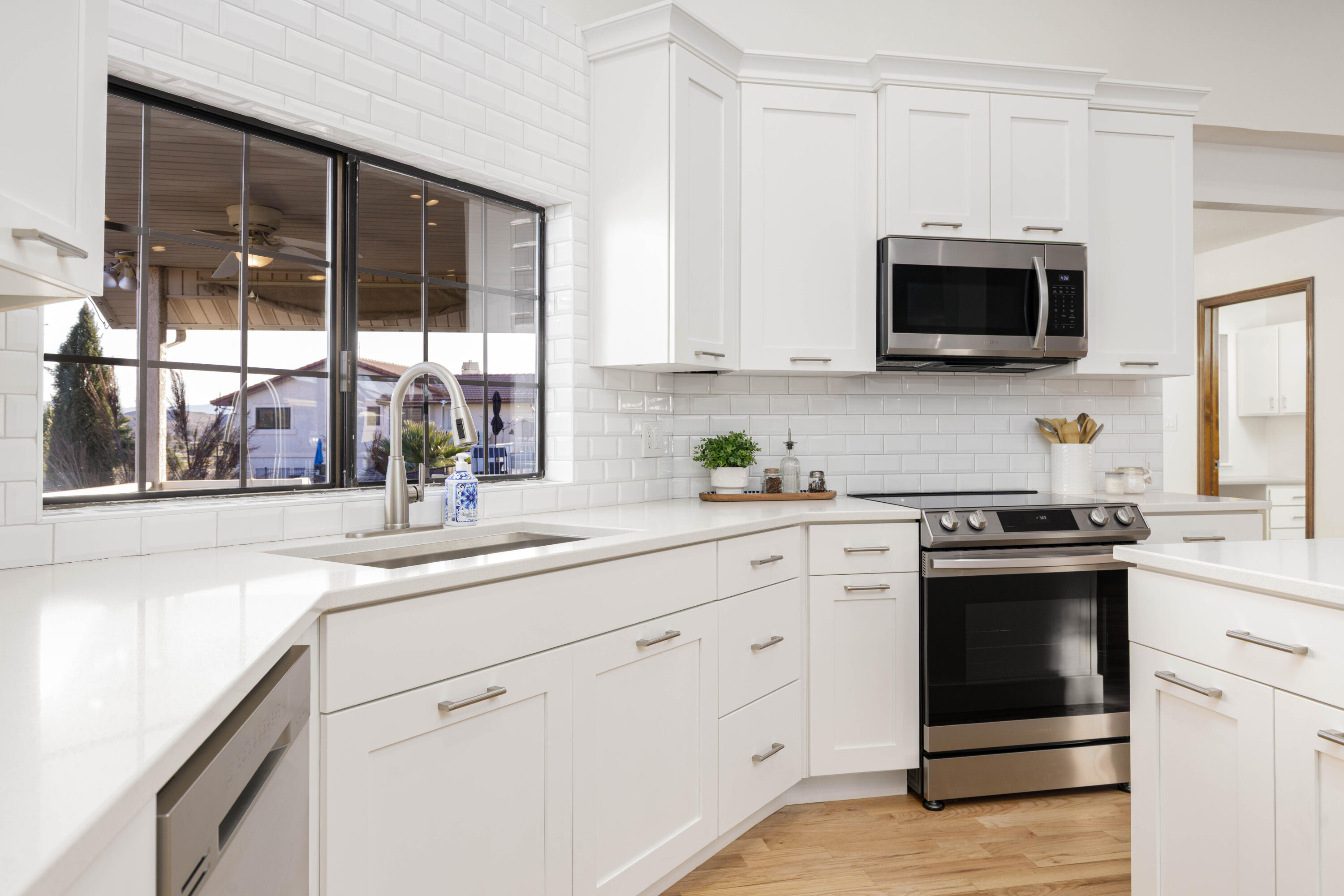 BLOOMINGTON HILLS - Residential