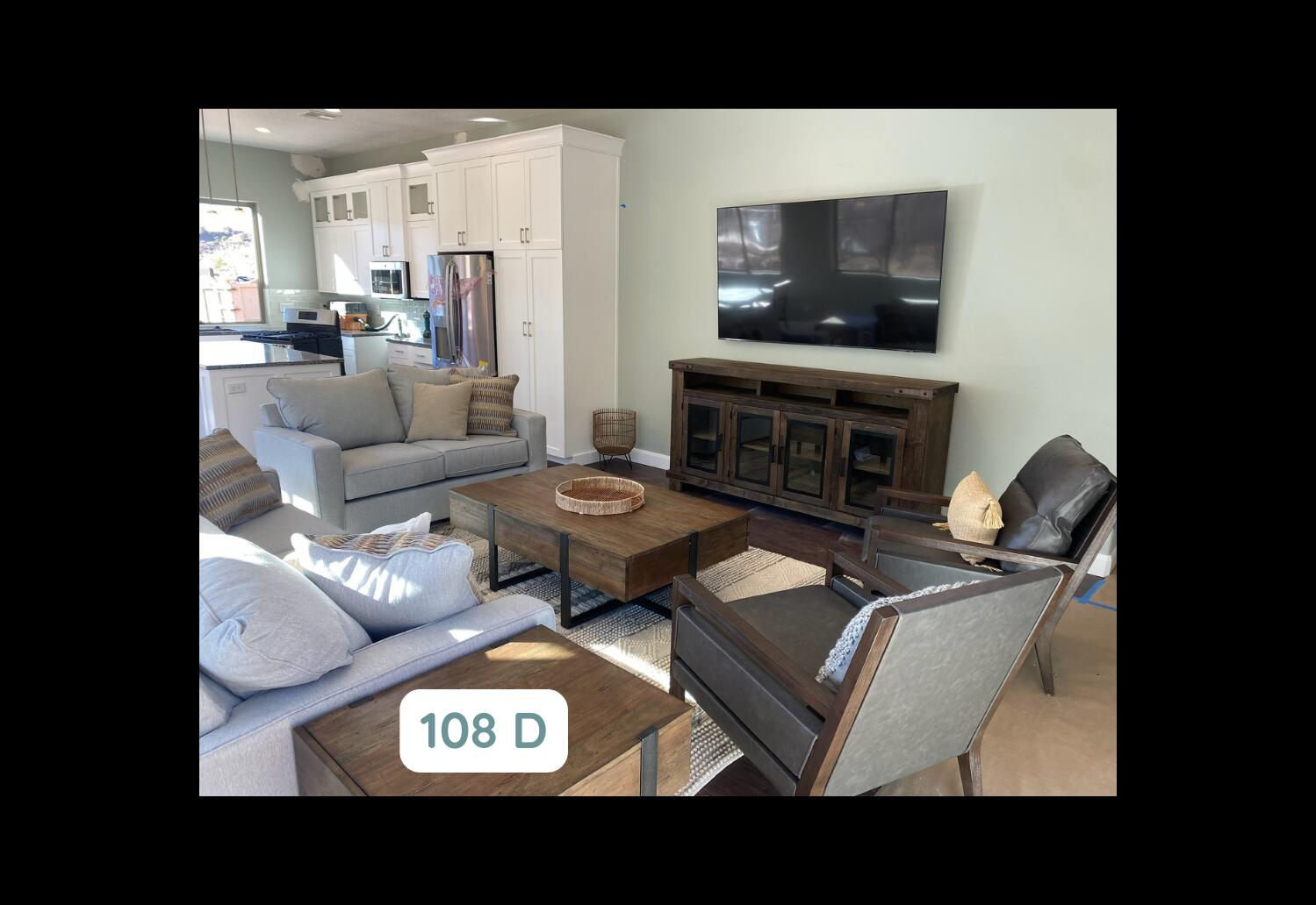 MOENAVE CONDO - Residential