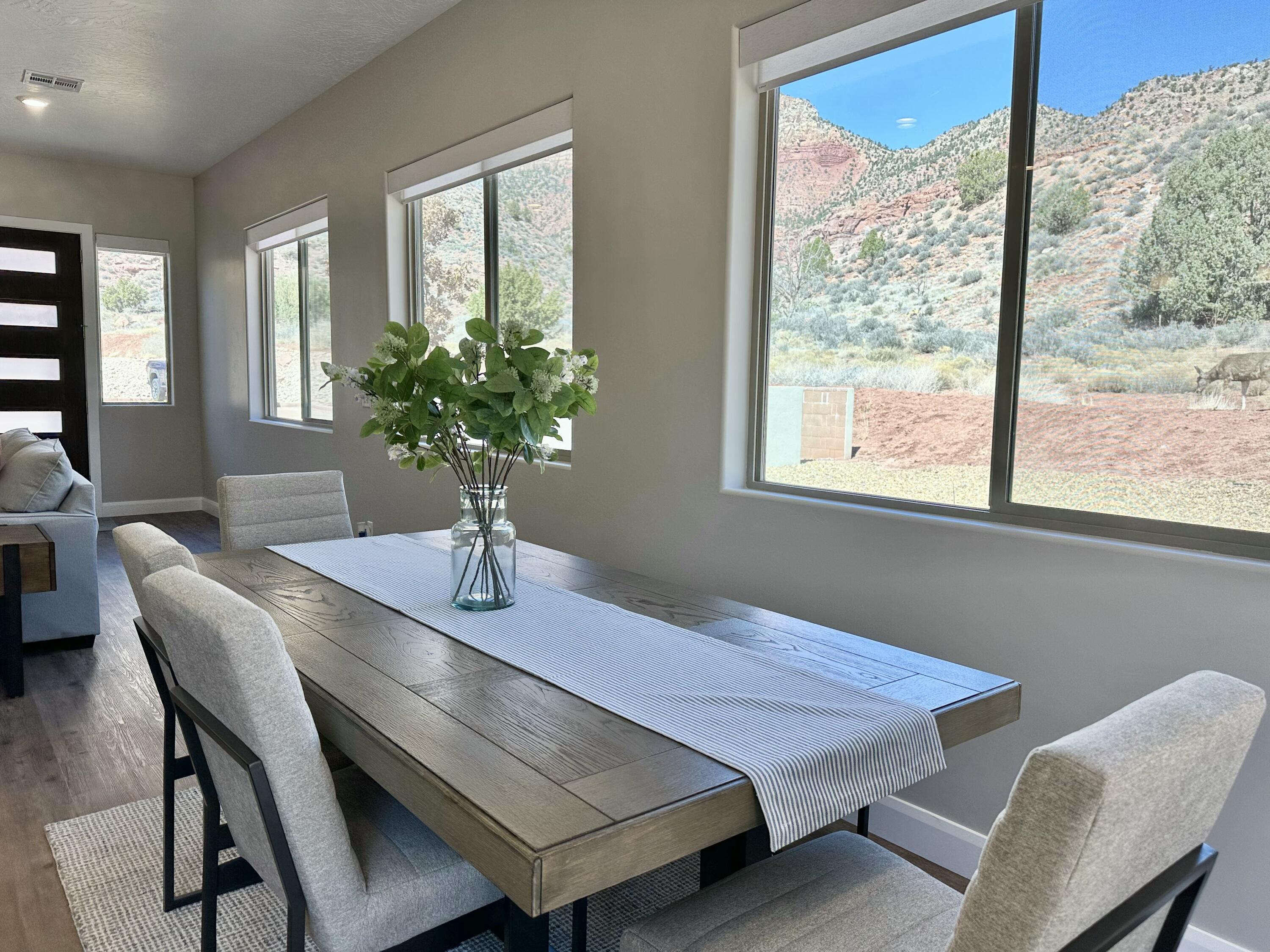 MOENAVE CONDO - Residential