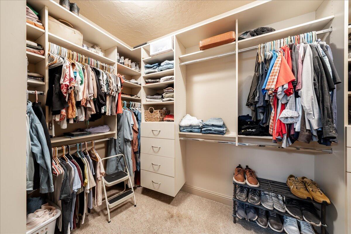 WASHINGTON FIELDS PLANNED DEV - Residential