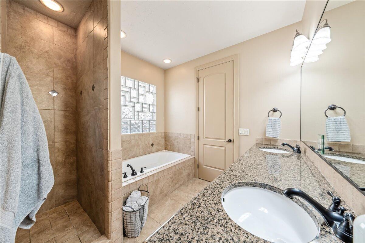 WASHINGTON FIELDS PLANNED DEV - Residential