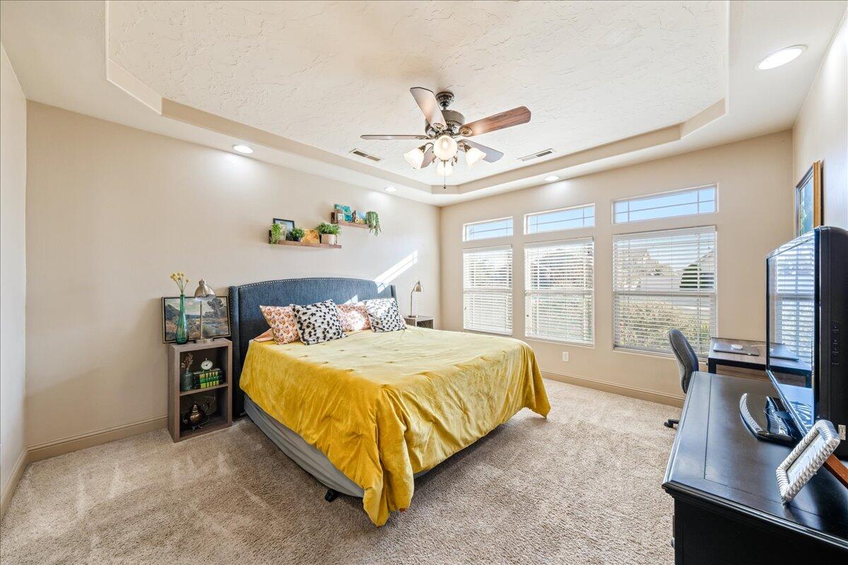 WASHINGTON FIELDS PLANNED DEV - Residential