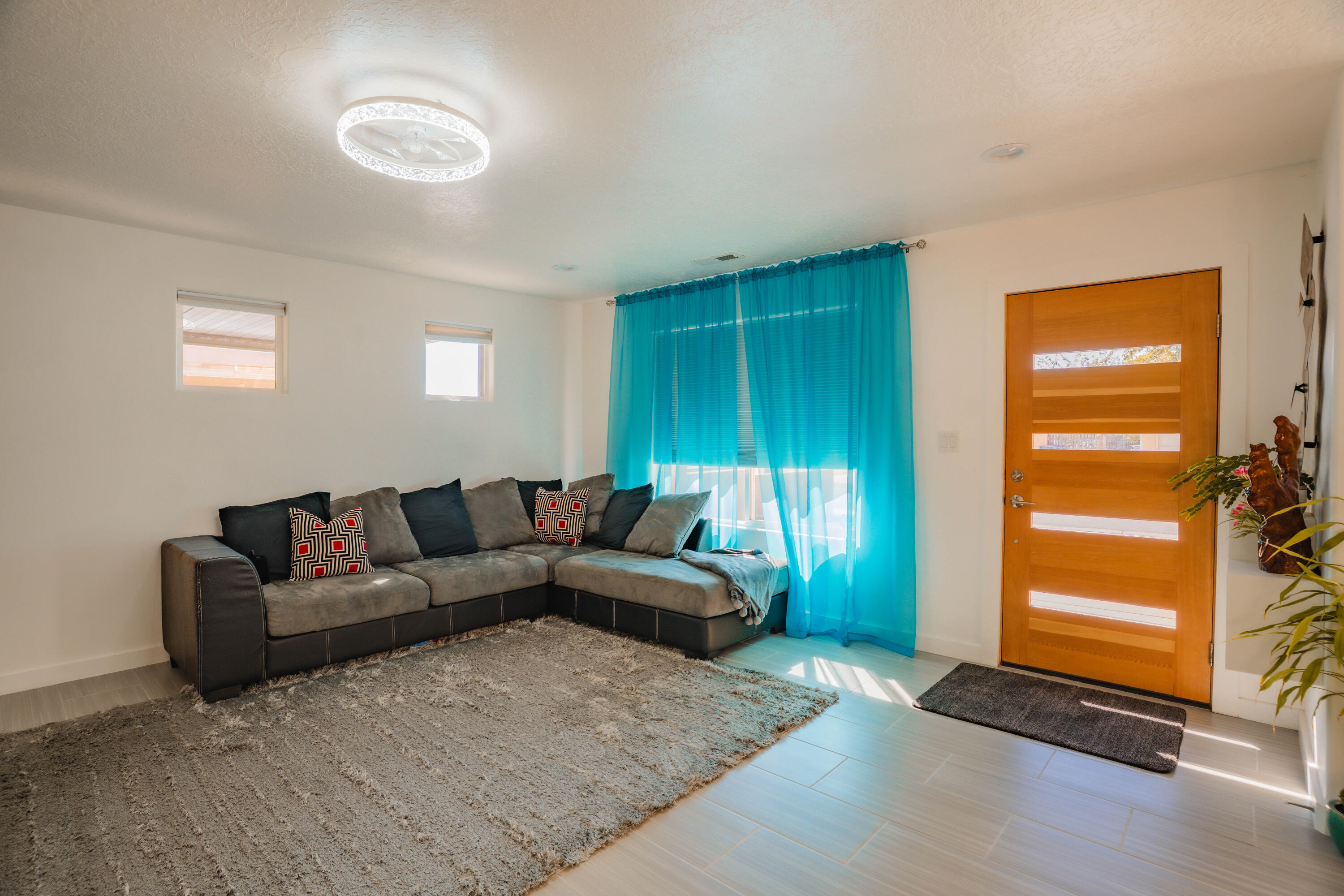 CANYON CLIFF - Residential