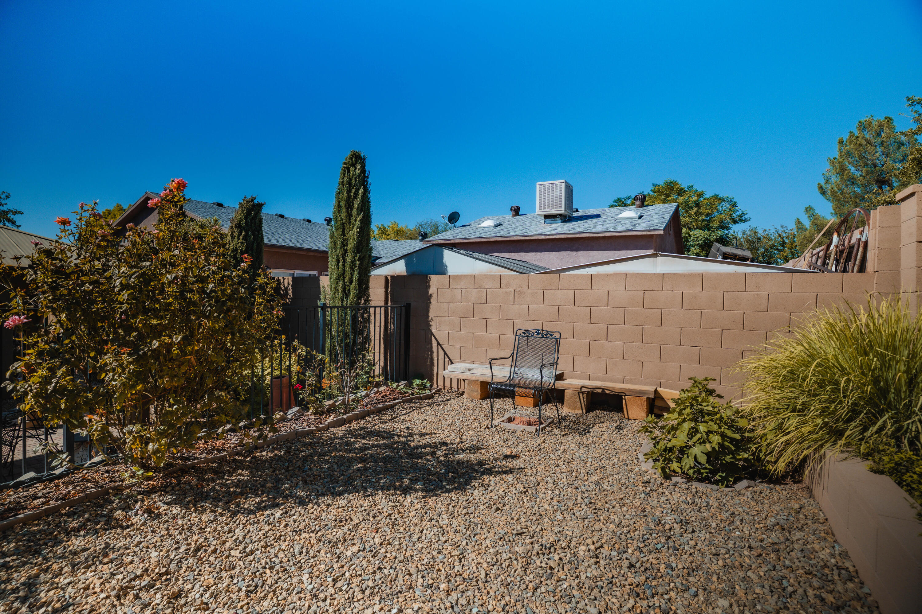 CANYON CLIFF - Residential