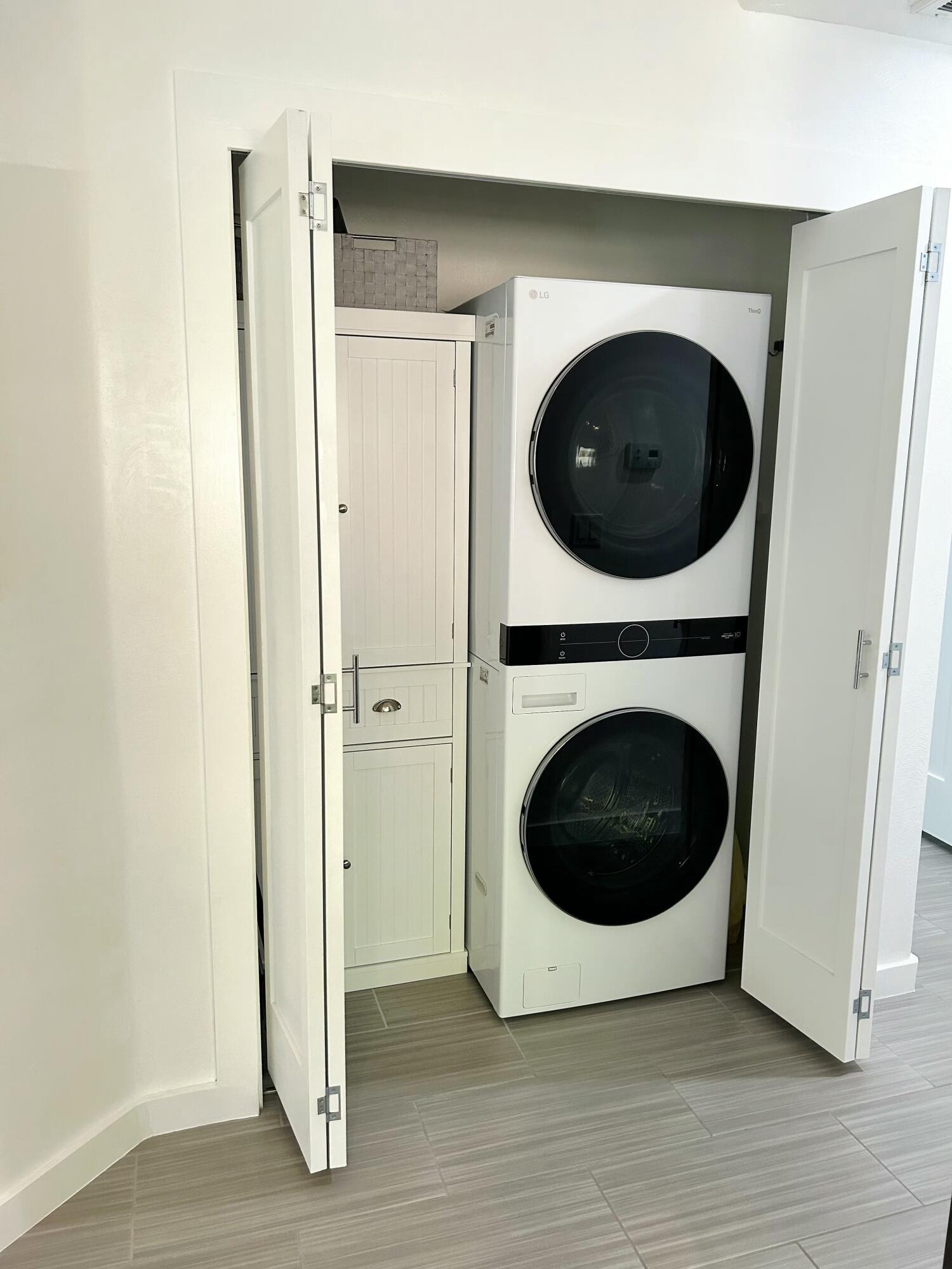 CANYON CLIFF - Residential