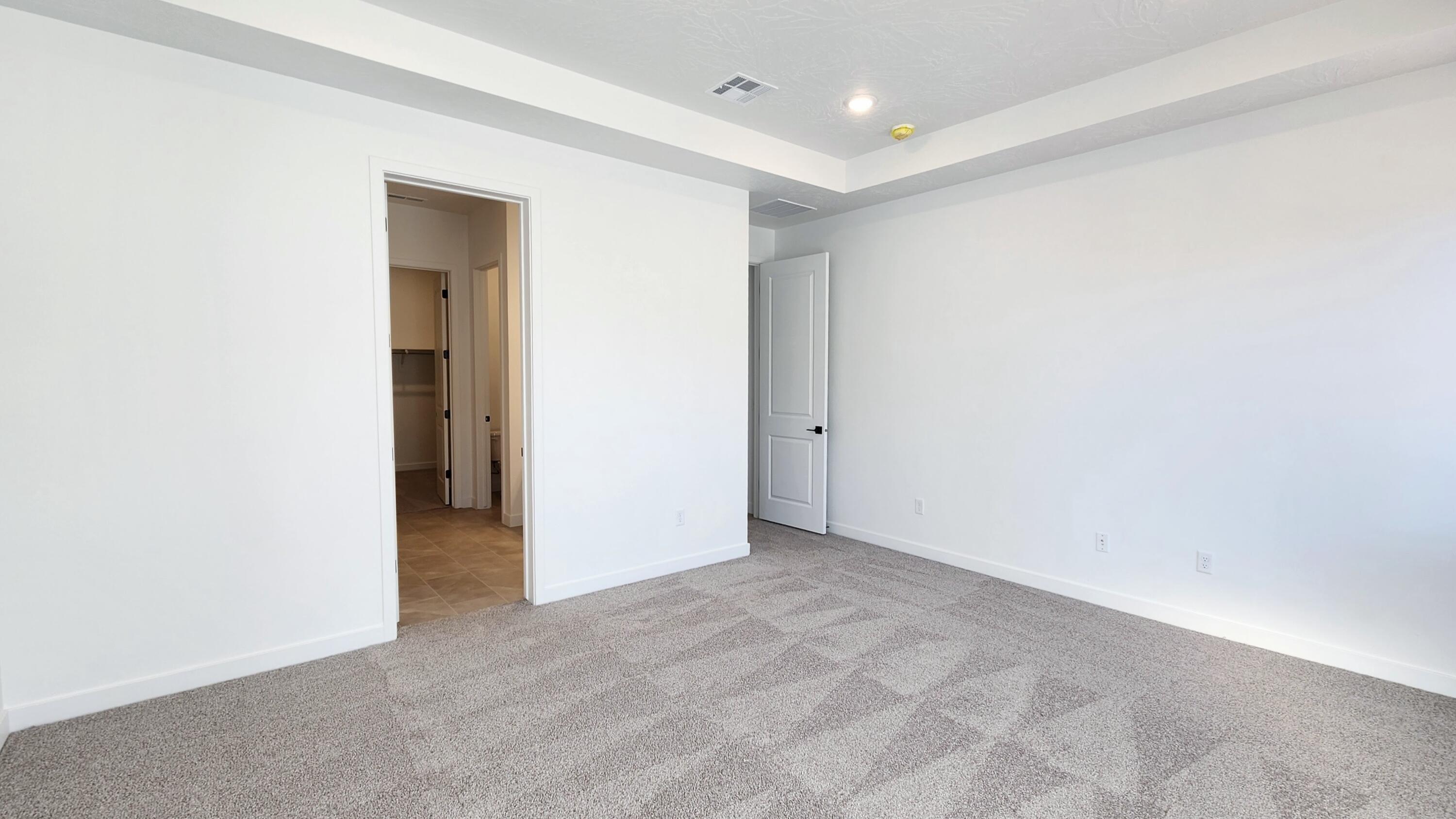 RED SLATE ESTATES - Residential