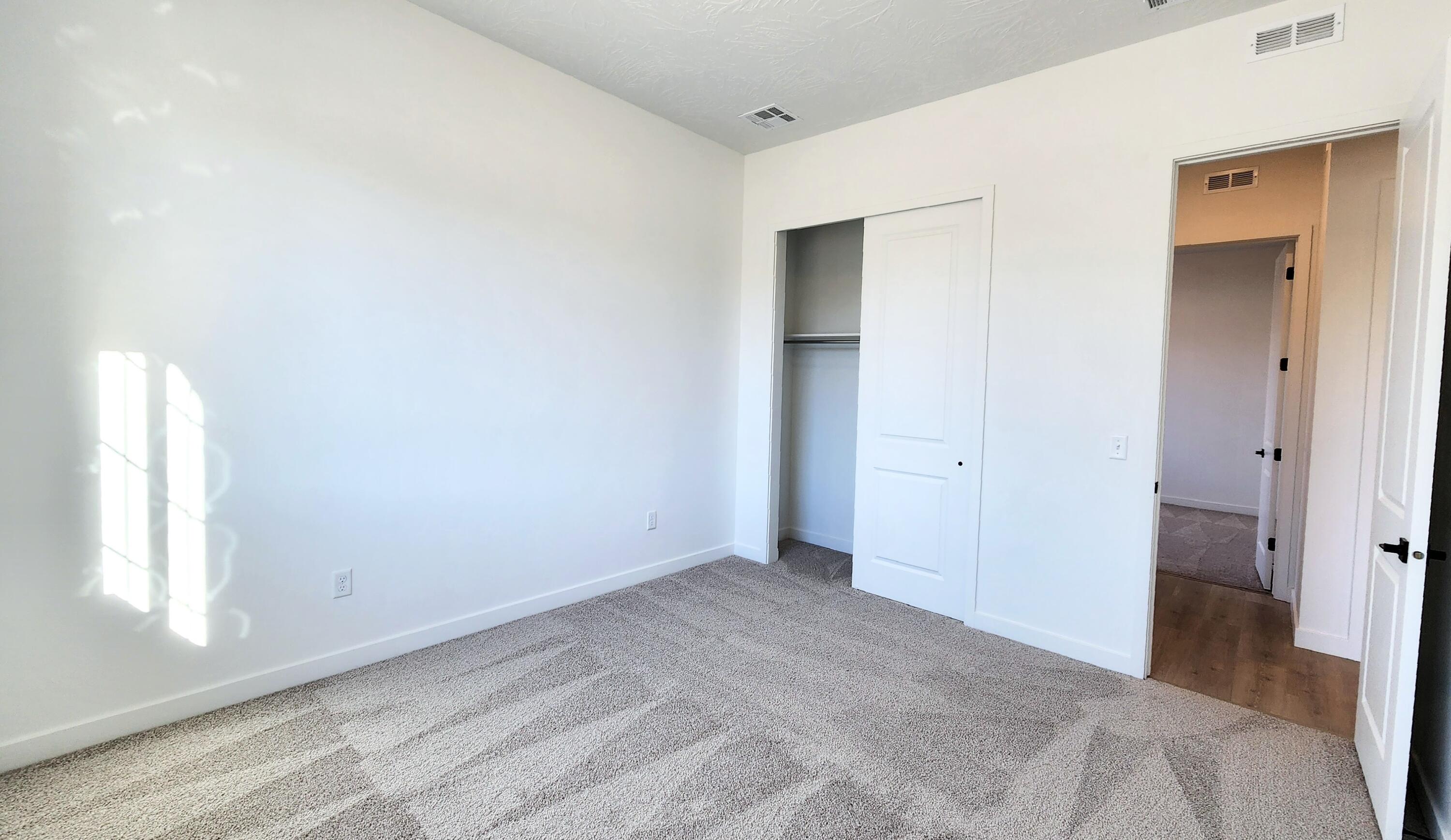 RED SLATE ESTATES - Residential