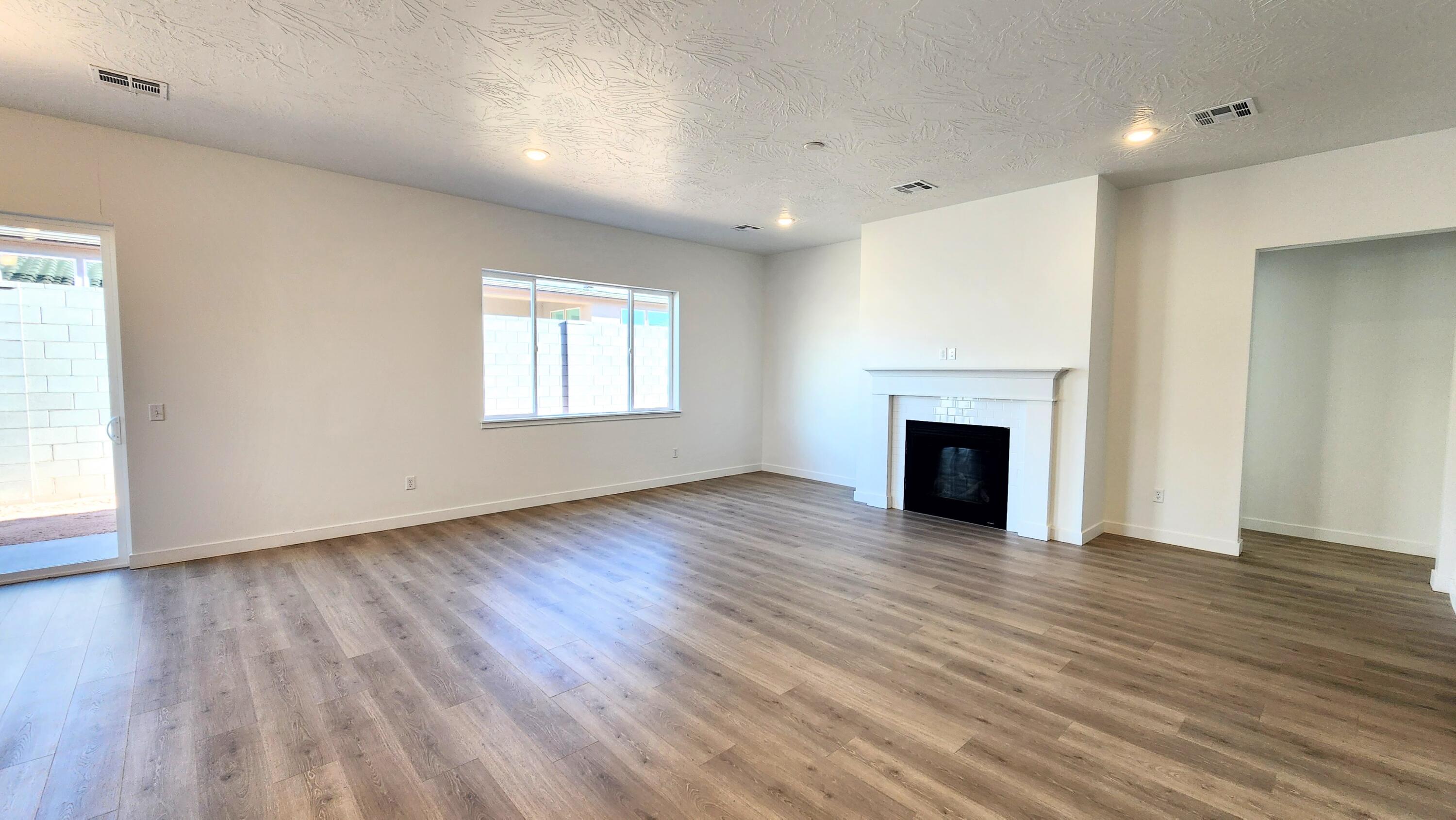 RED SLATE ESTATES - Residential