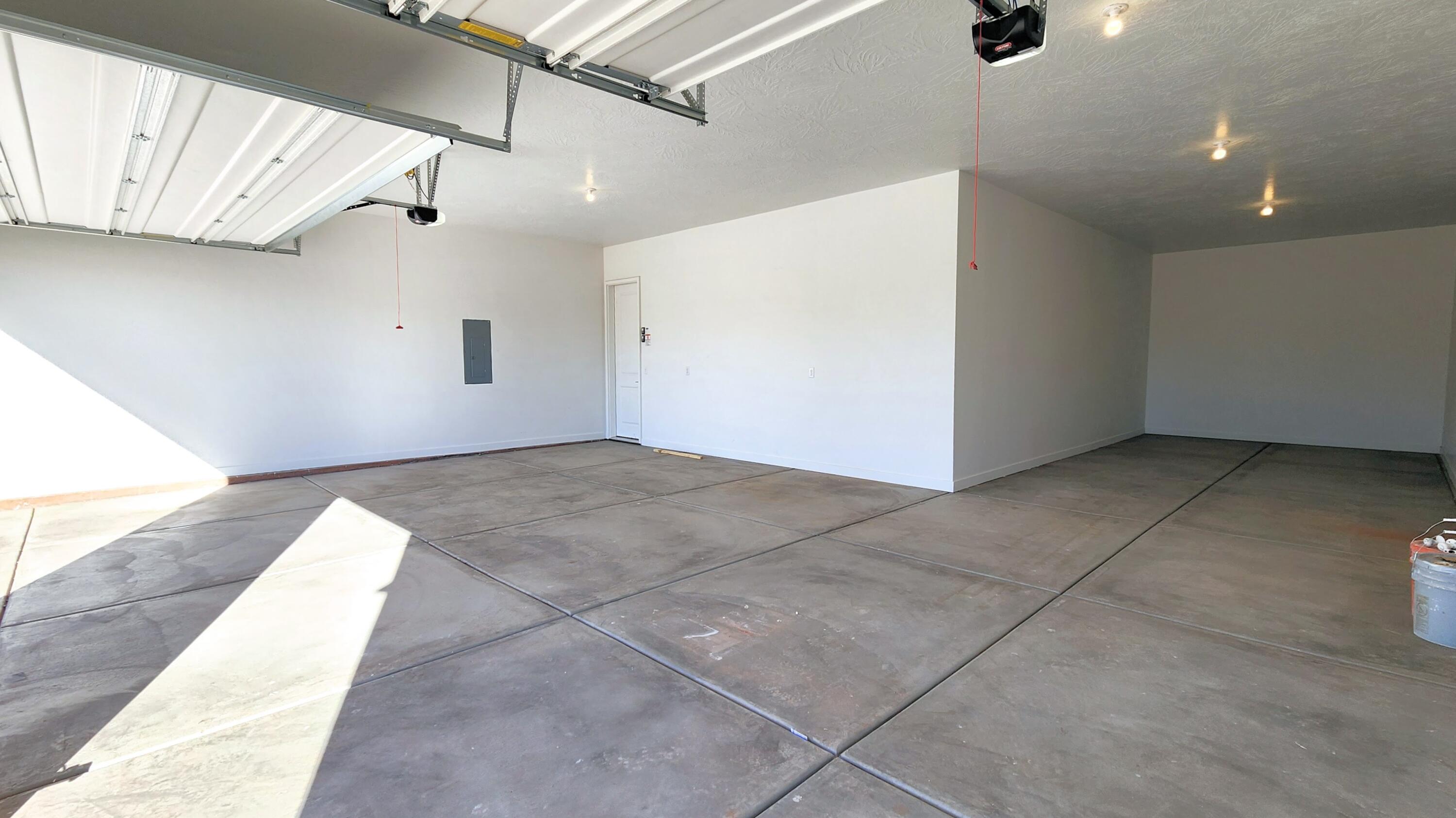 RED SLATE ESTATES - Residential