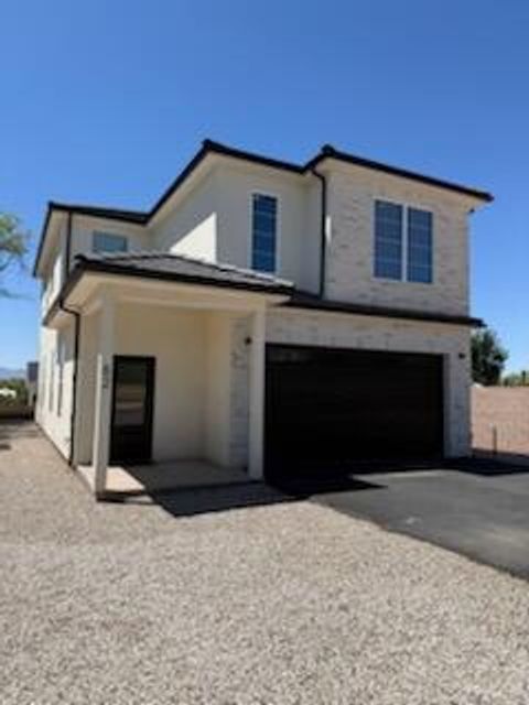 Tiny photo for 62 E 400 S, Washington, UT 84780 (MLS # 25-266229)