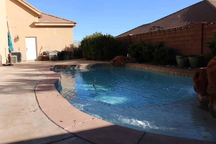 HEIGHTS WEST - Residential