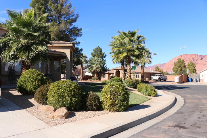 HEIGHTS WEST - Residential