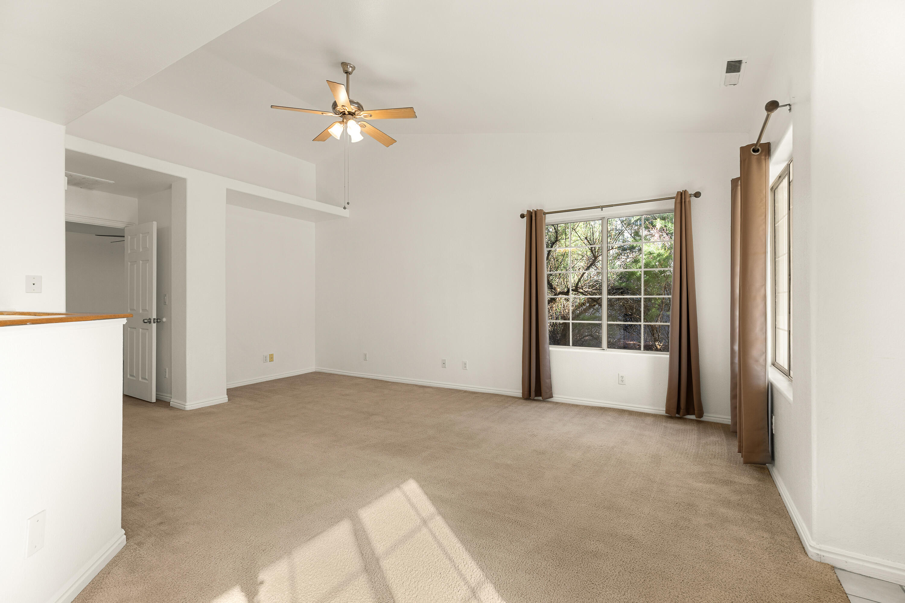 KNOLLWOOD TOWNHOMES - Residential